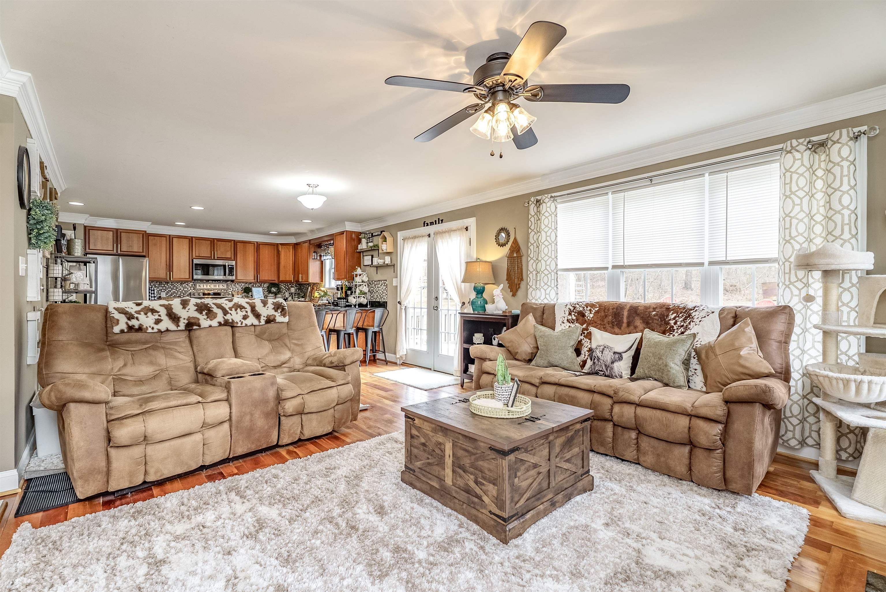406 Woodland Dr, Luray, VA 22835 — photo 9