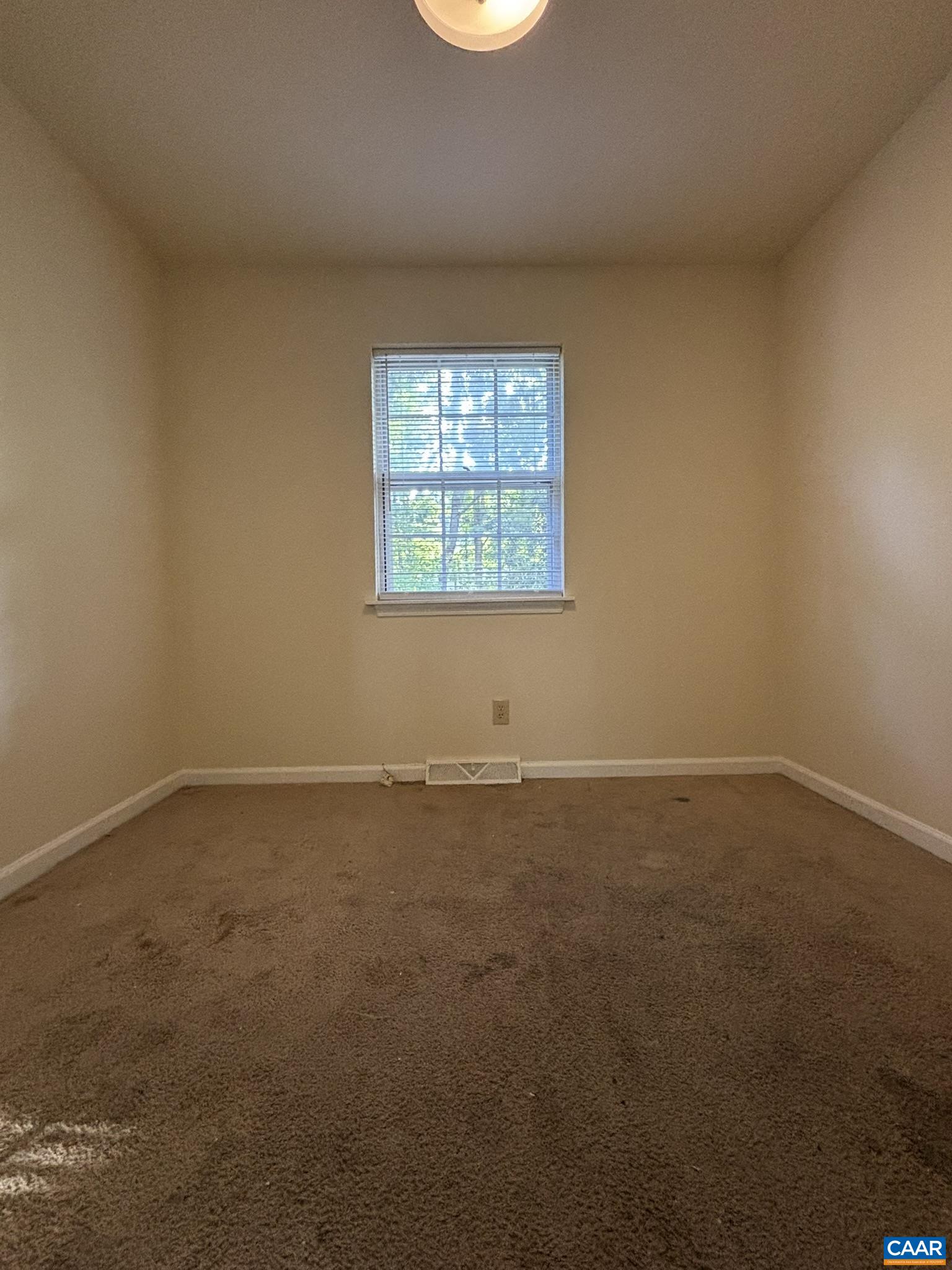 1602 Townwood Ct, Charlottesville, VA 22901 — photo 10
