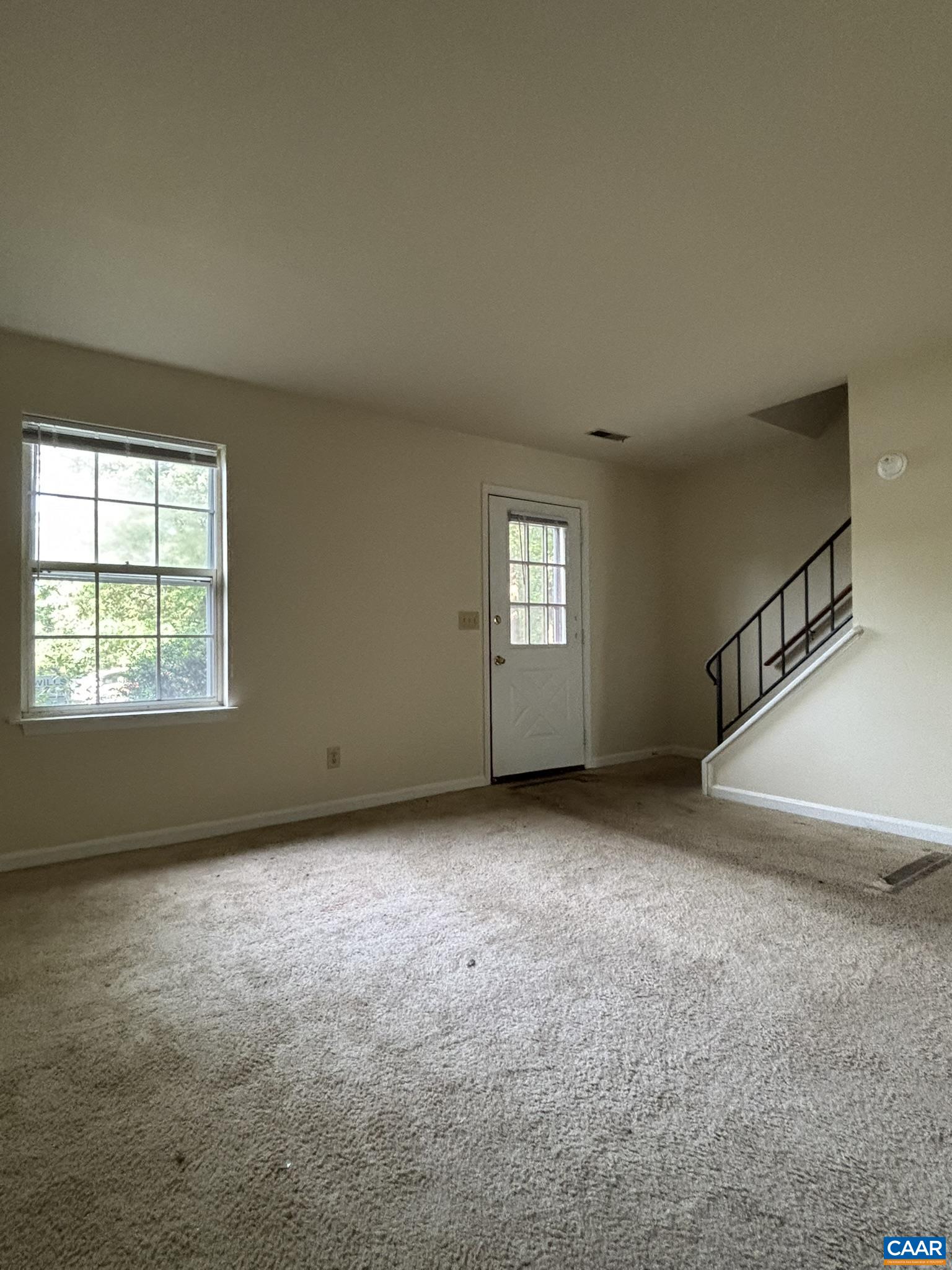 1602 Townwood Ct, Charlottesville, VA 22901 — photo 3