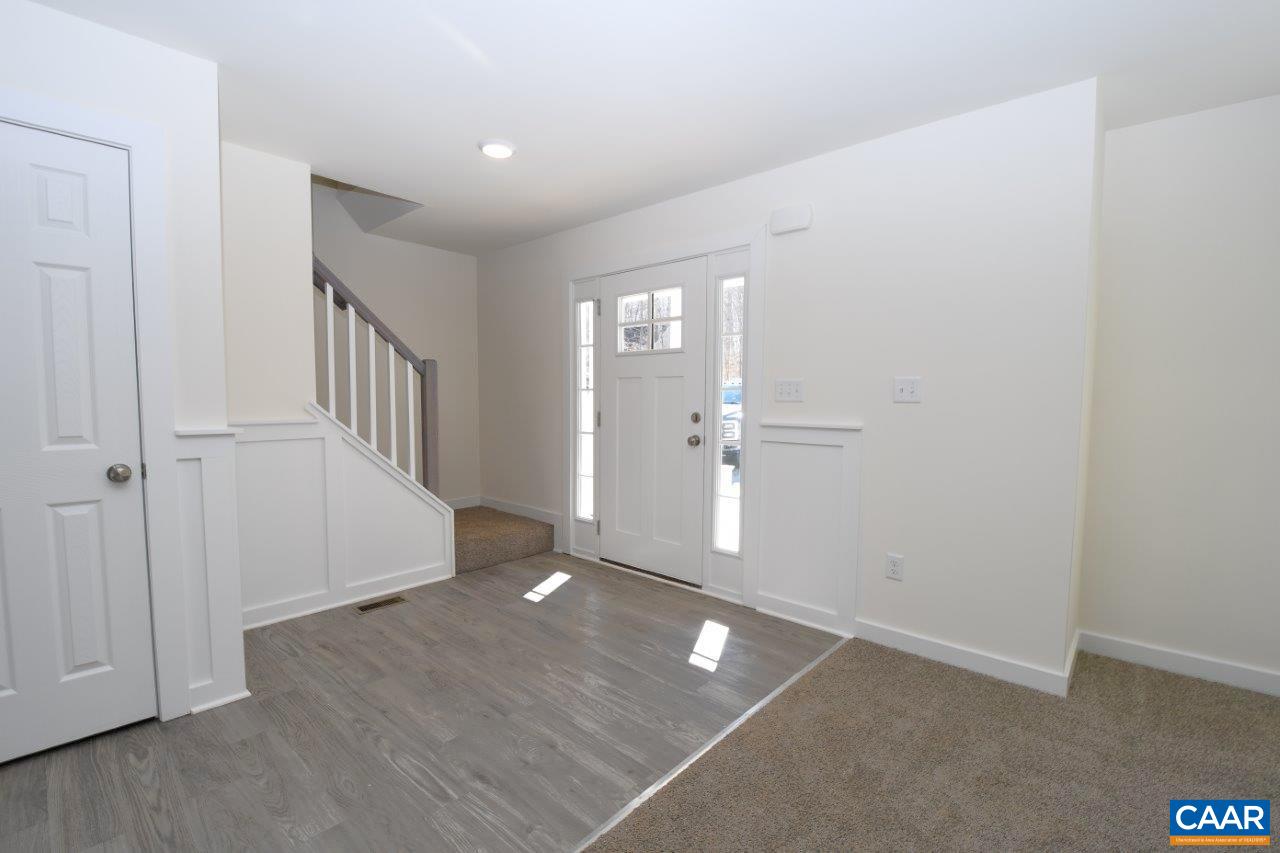 Derosa Ct, Palmyra, VA 22963 — photo 3