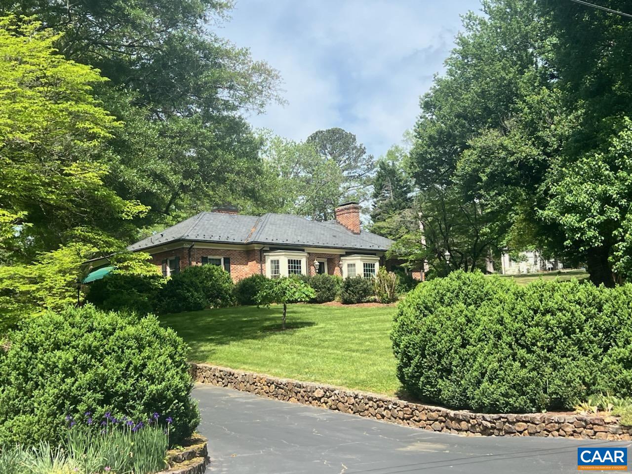 42 Old Farm Rd, Charlottesville, VA 22903 — photo 2