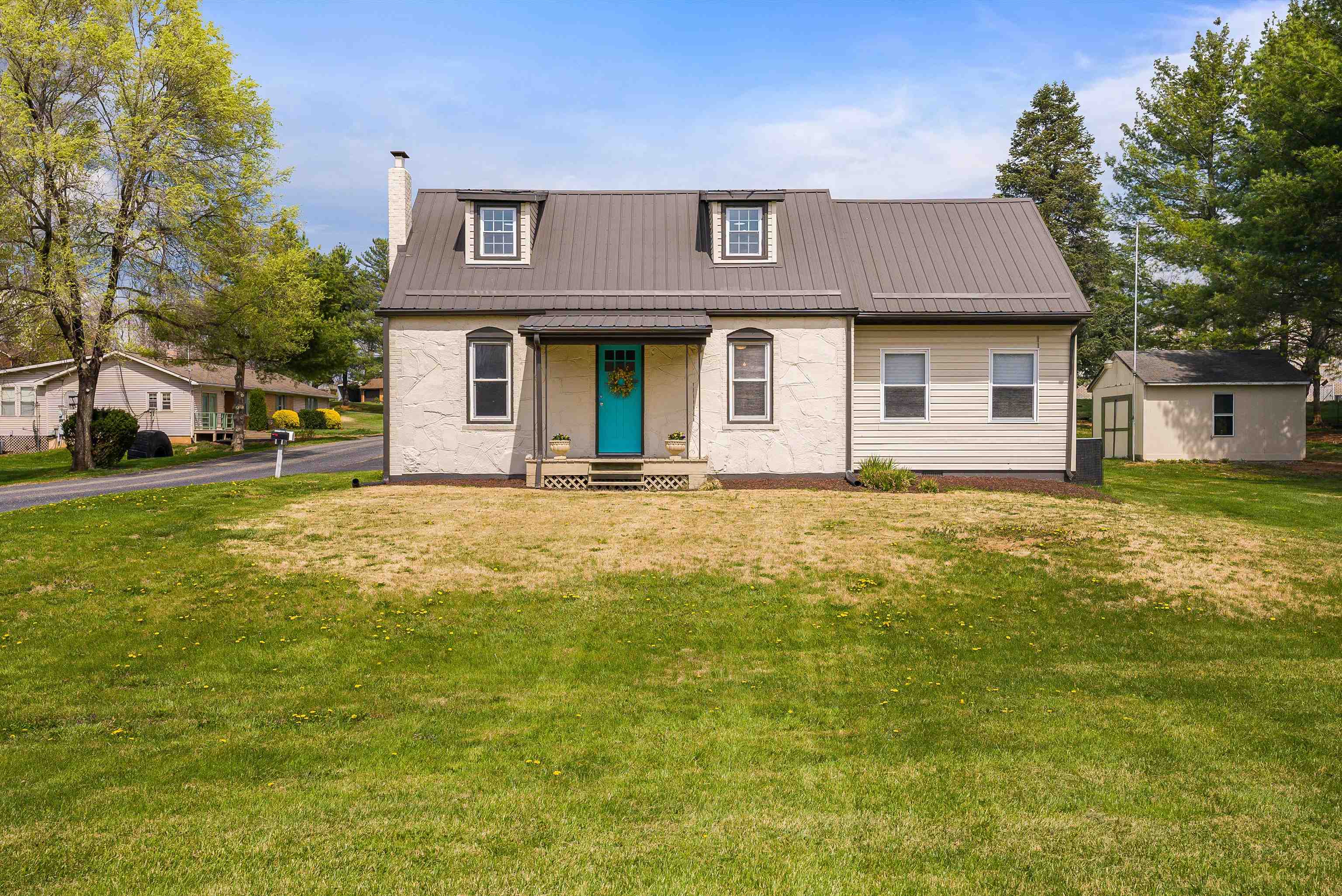 15 Romaine Ln, Stuarts Draft, VA 24477 — photo 2
