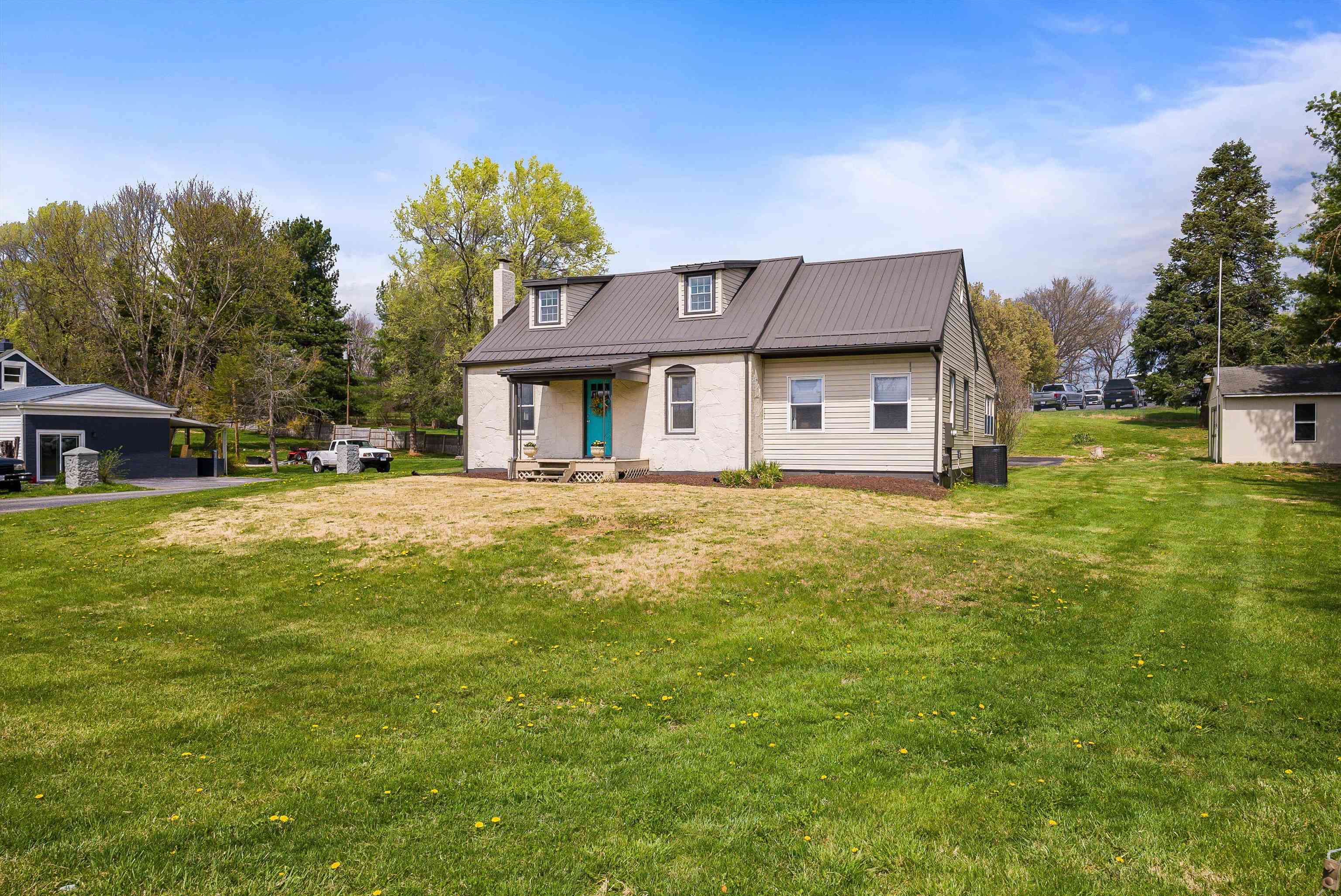 15 Romaine Ln, Stuarts Draft, VA 24477 — photo 3