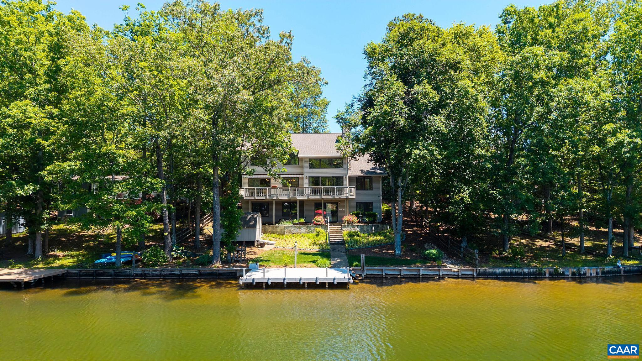 27 Ashlawn Blvd, Palmyra, VA 22963