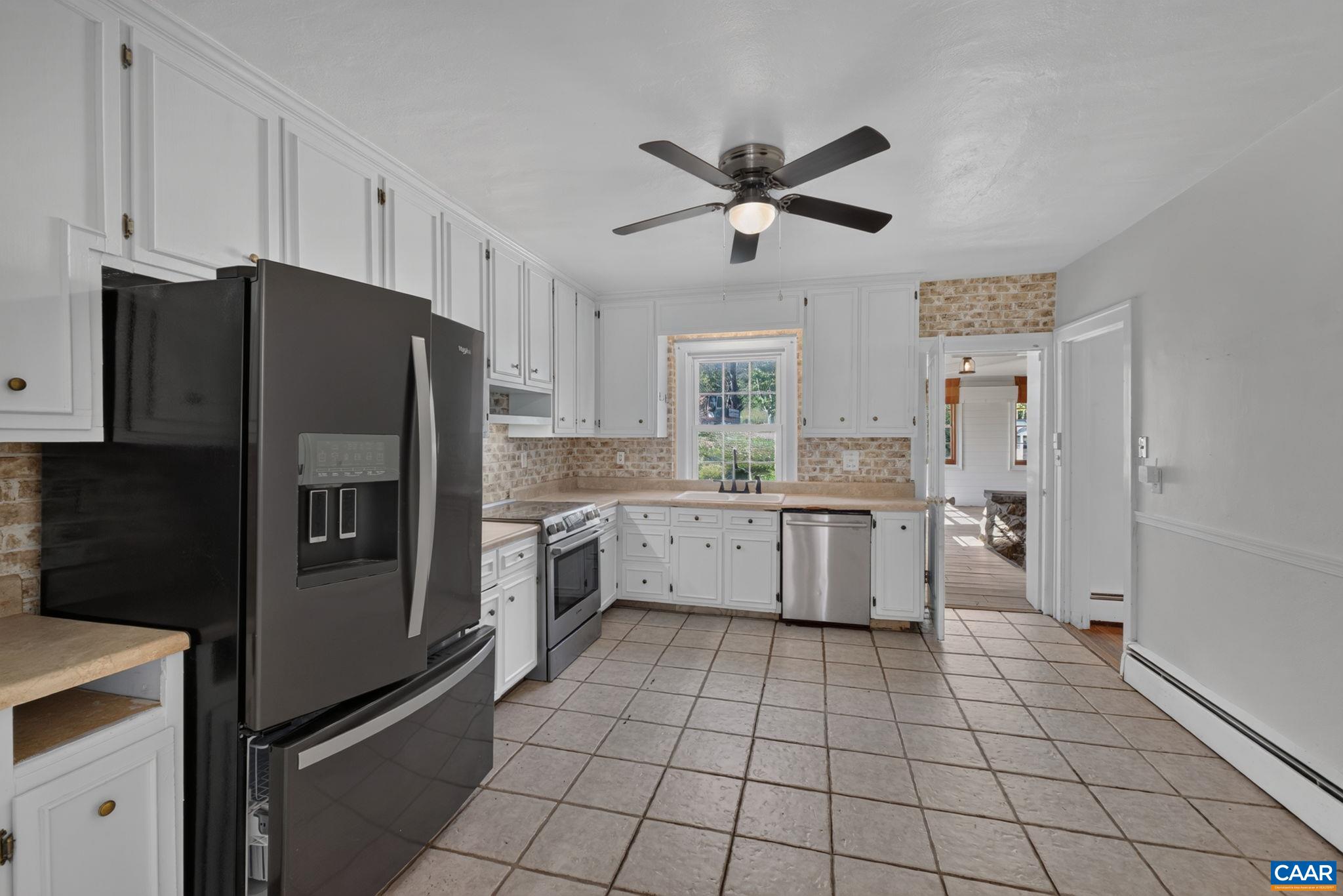 128 Rockfish Orchard Dr, Afton, VA 22920 — photo 8