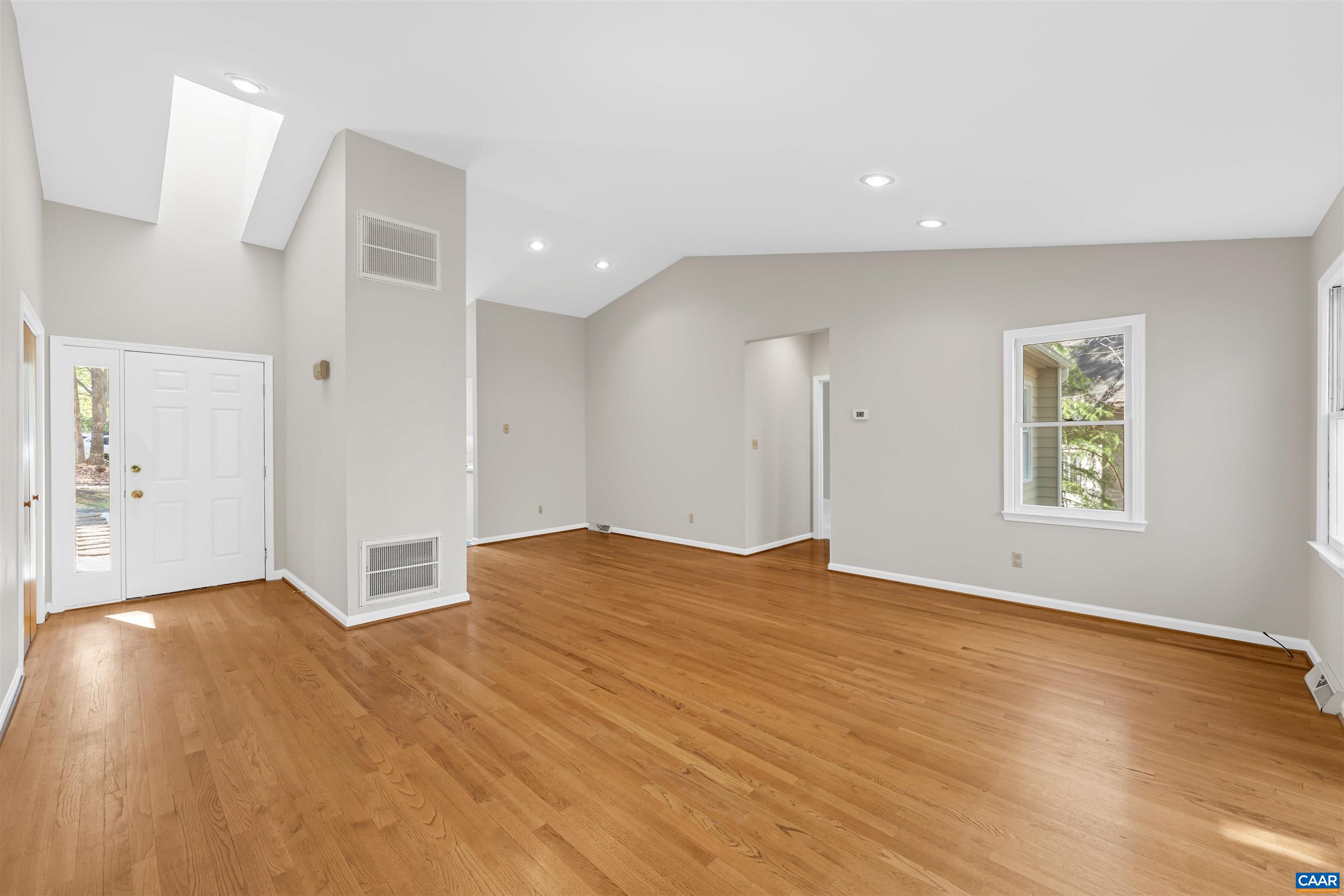 640 Big Oak Rd, Charlottesville, VA 22903 — photo 5