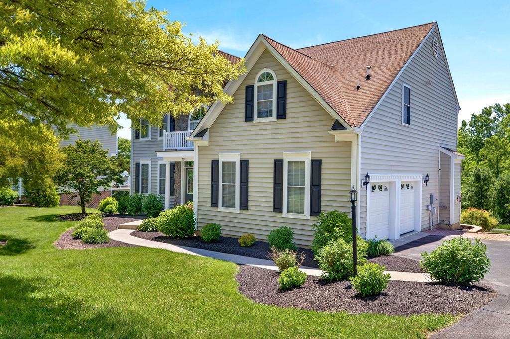 208 Claybrook Dr, Waynesboro, VA 22980 — photo 2