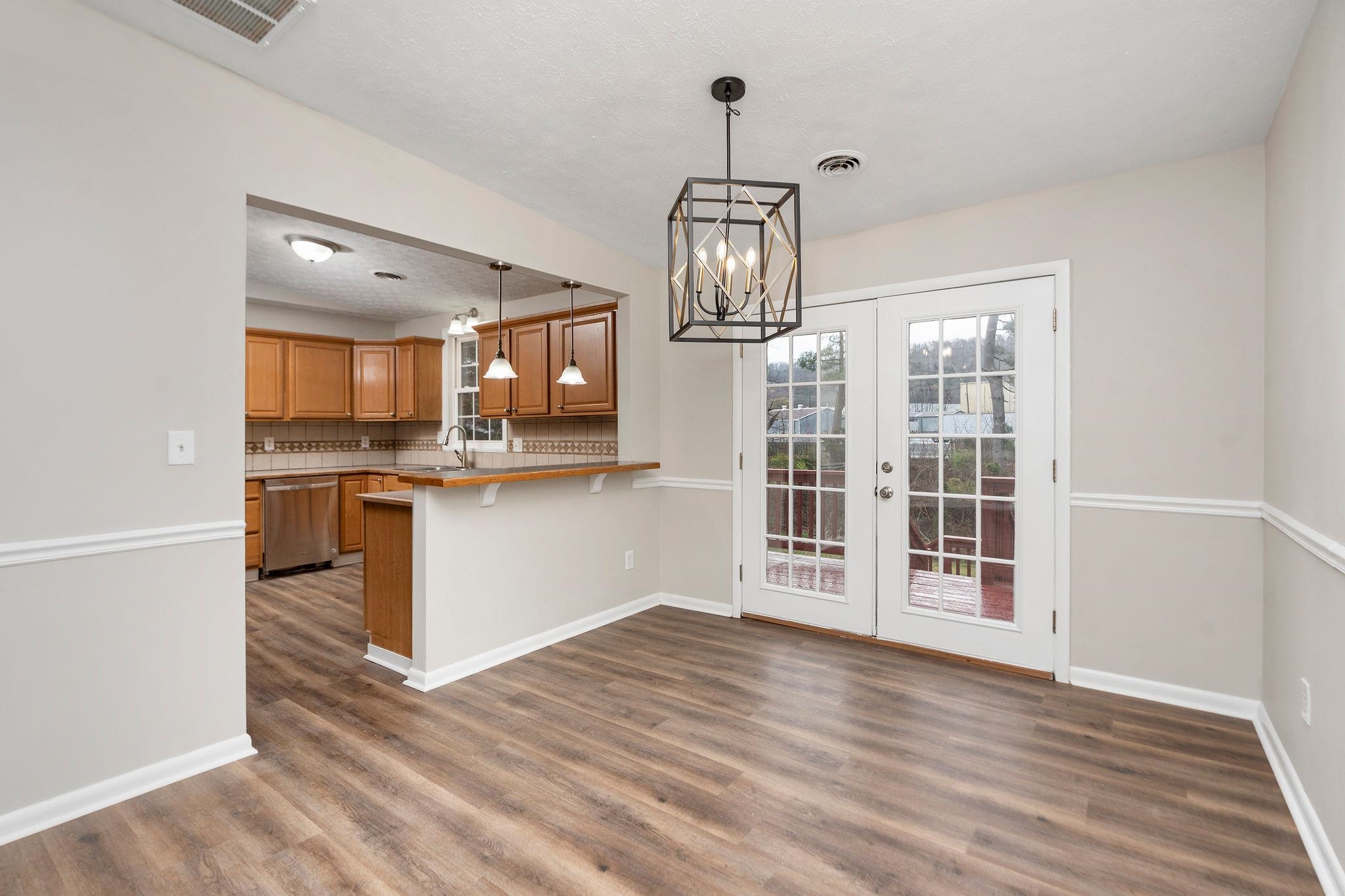 924 Washington Ave, Waynesboro, VA 22980 — photo 8