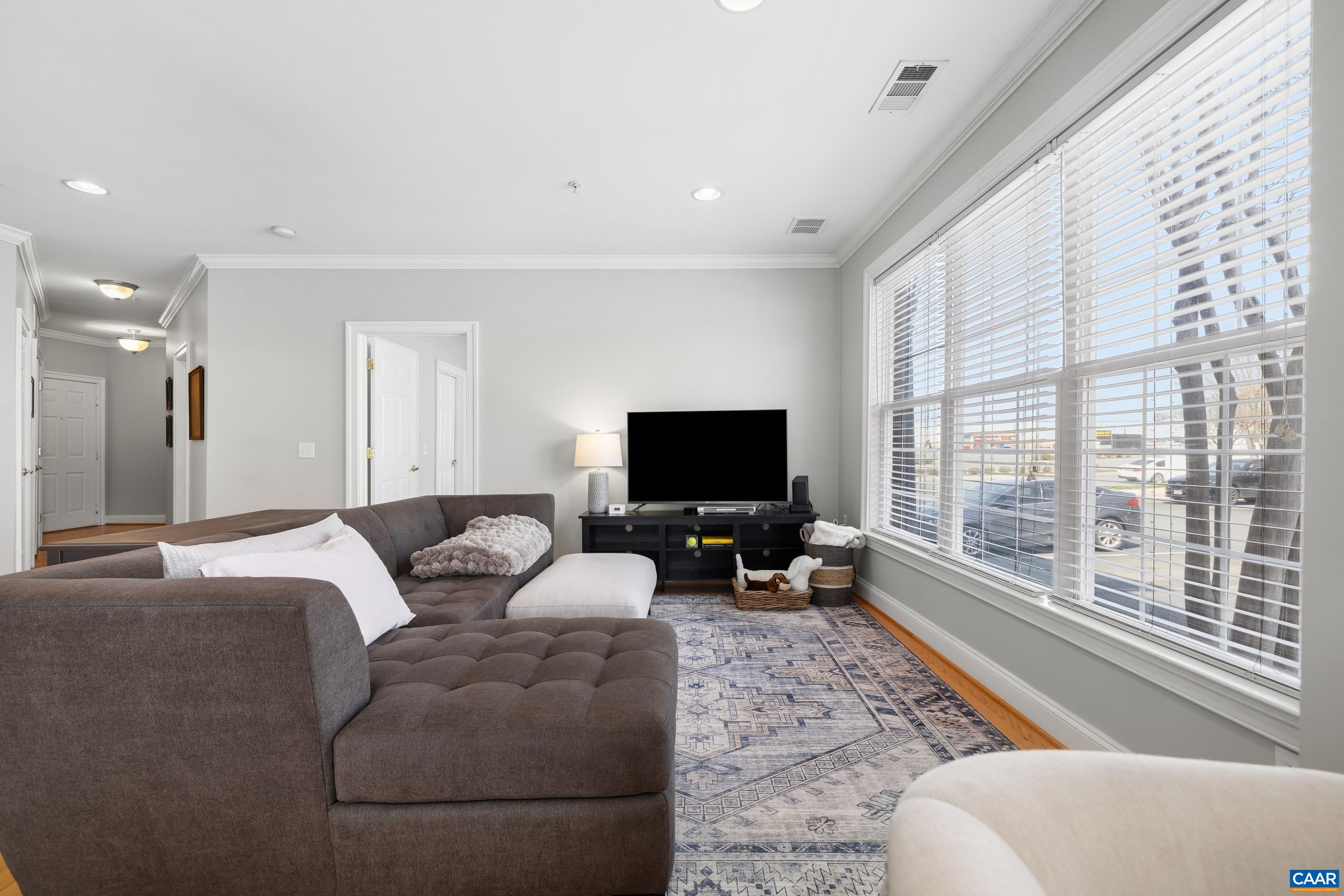 1051 Glenwood Station Ln, Charlottesville, VA 22901 — photo 10