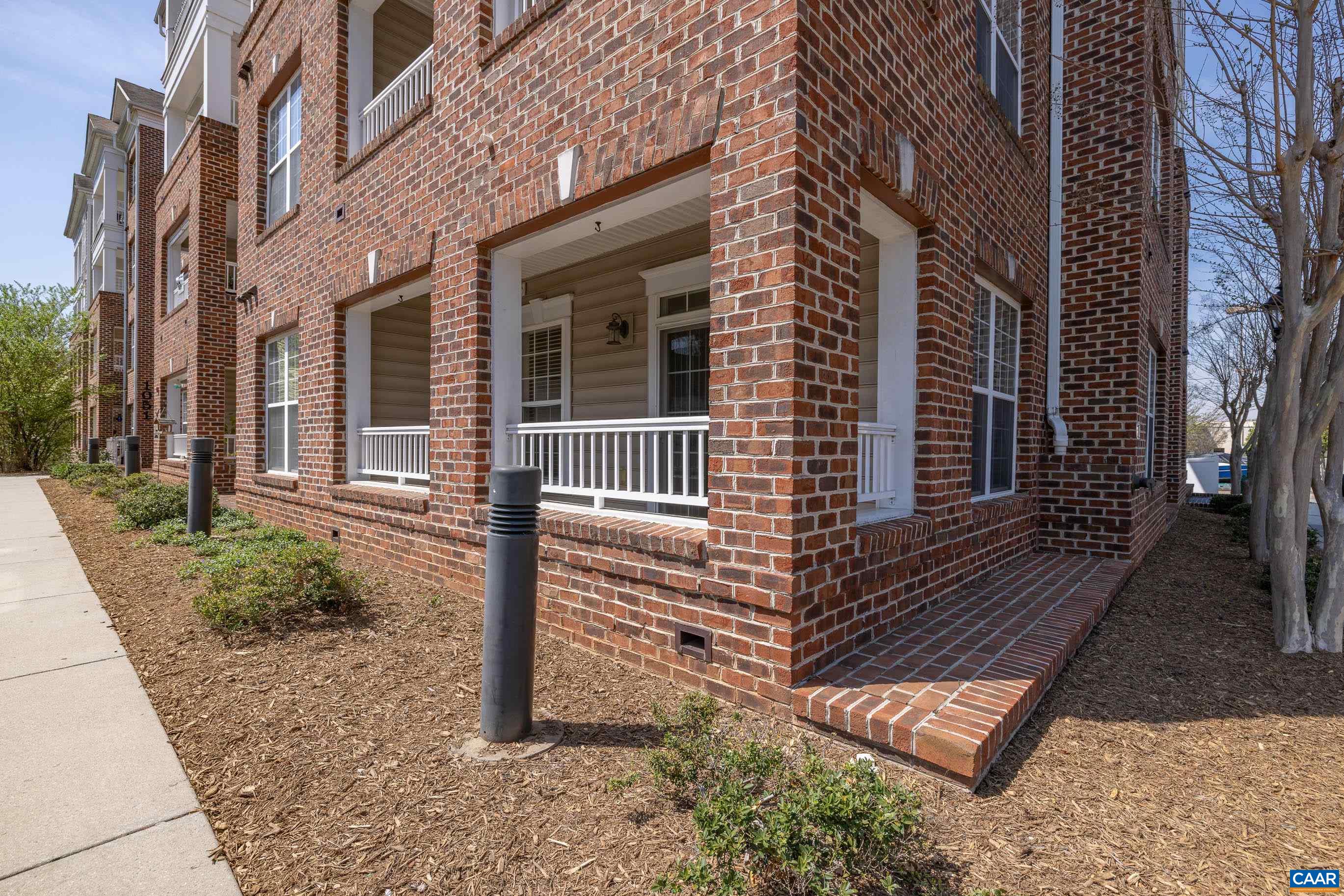 1051 Glenwood Station Ln, Charlottesville, VA 22901 — photo 4