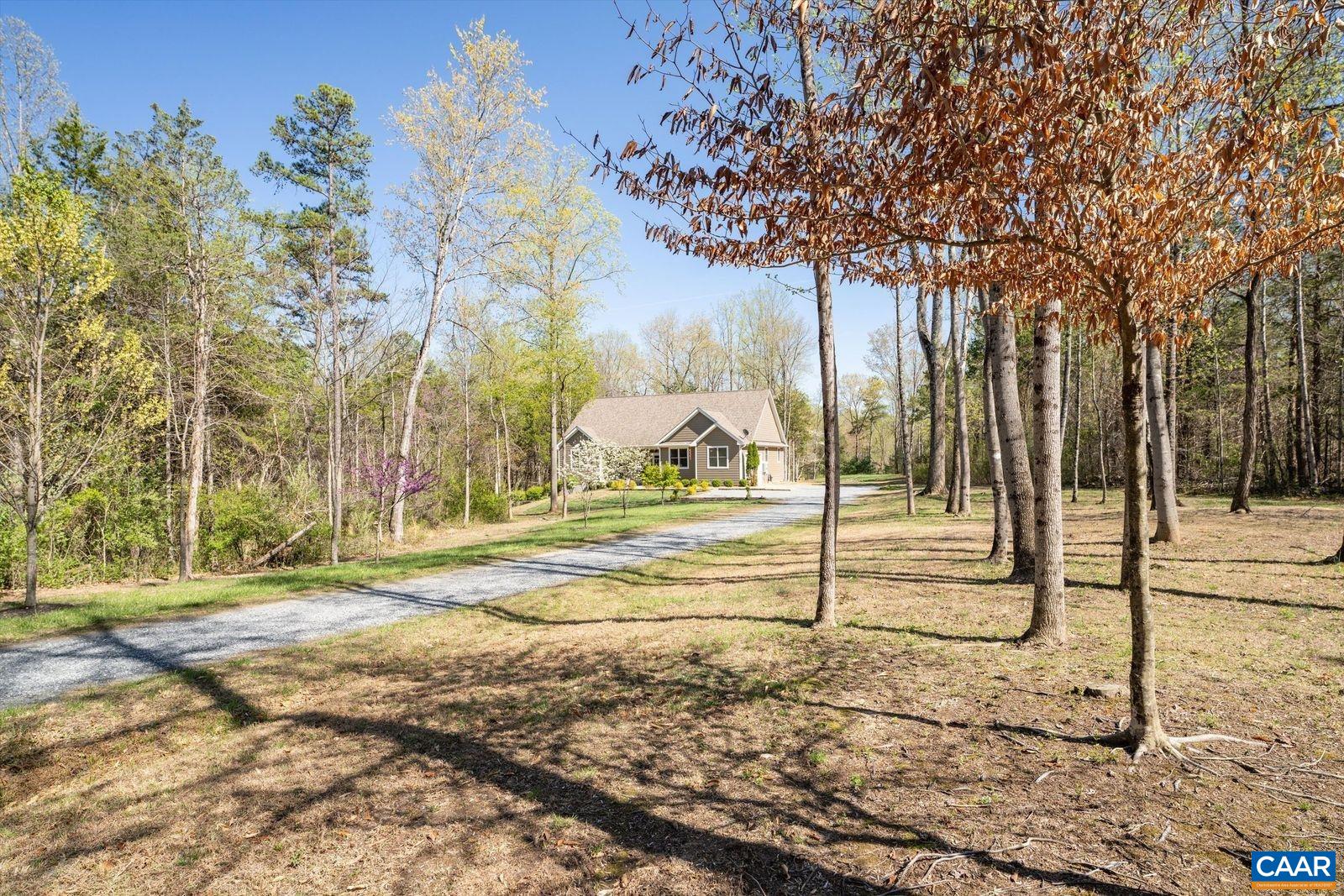 336 Bear Run Rd, Stanardsville, VA 22973 — photo 3