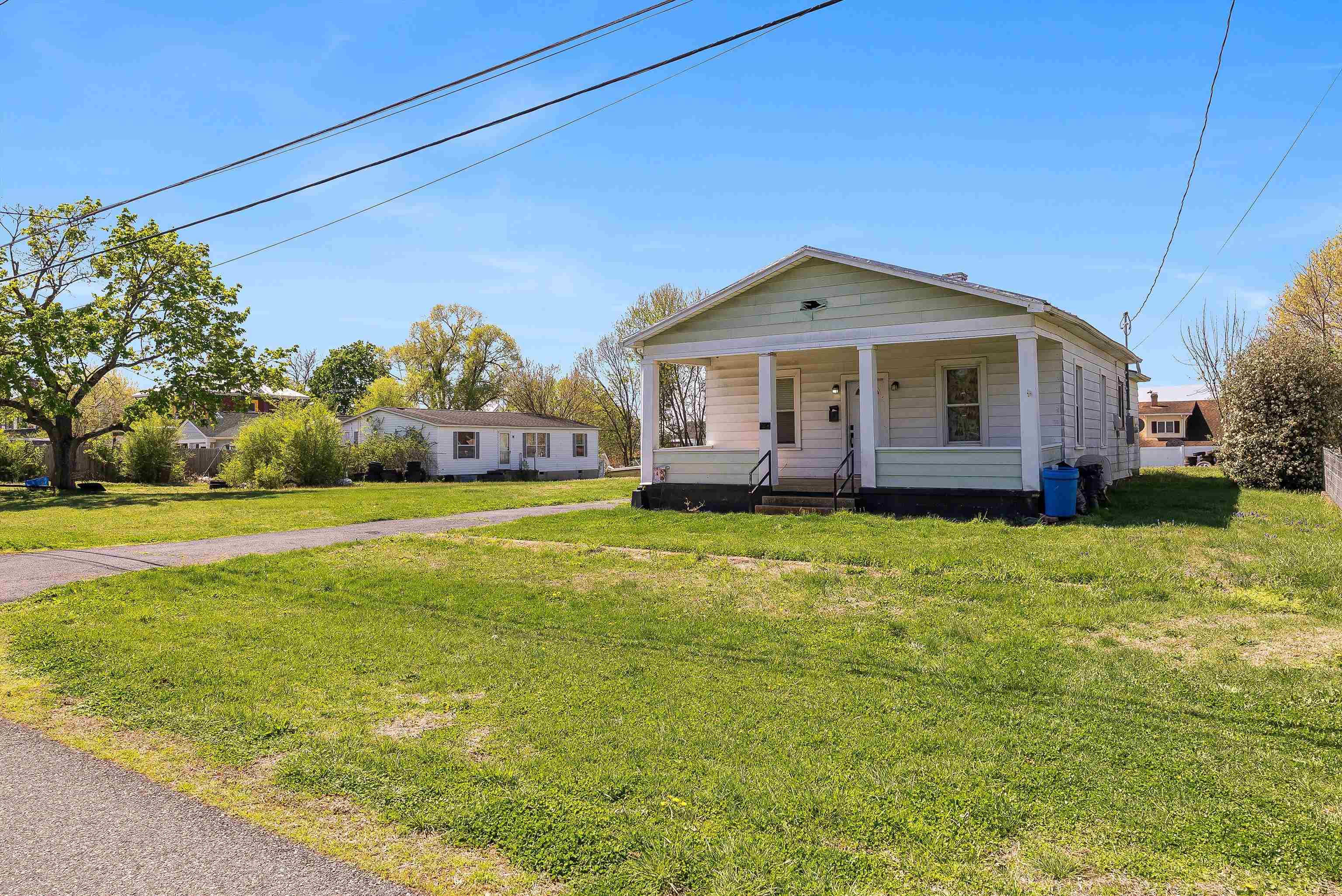 505 Eighth St, Shenandoah, VA 22849 — photo 2