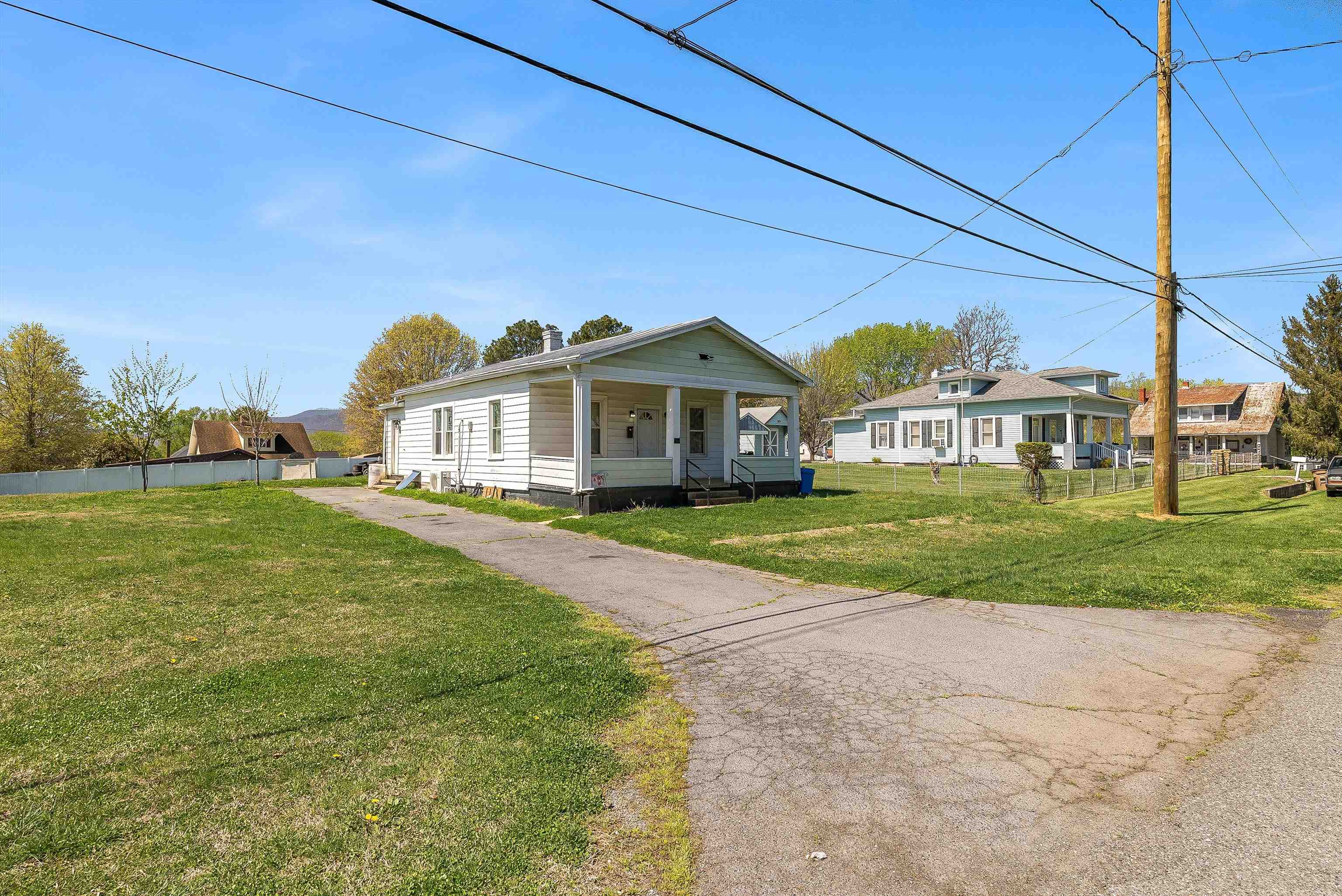 505 Eighth St, Shenandoah, VA 22849 — photo 3