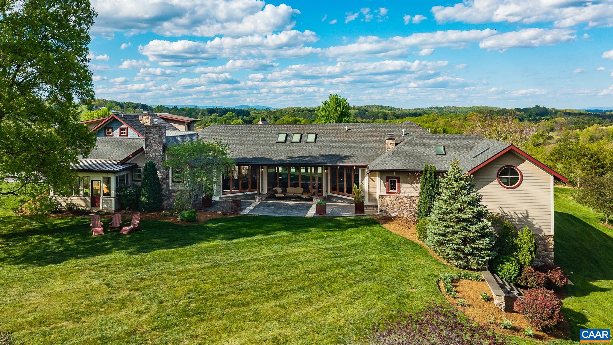 320 Carrsbrook Dr, Staunton, VA 24401 — photo 4