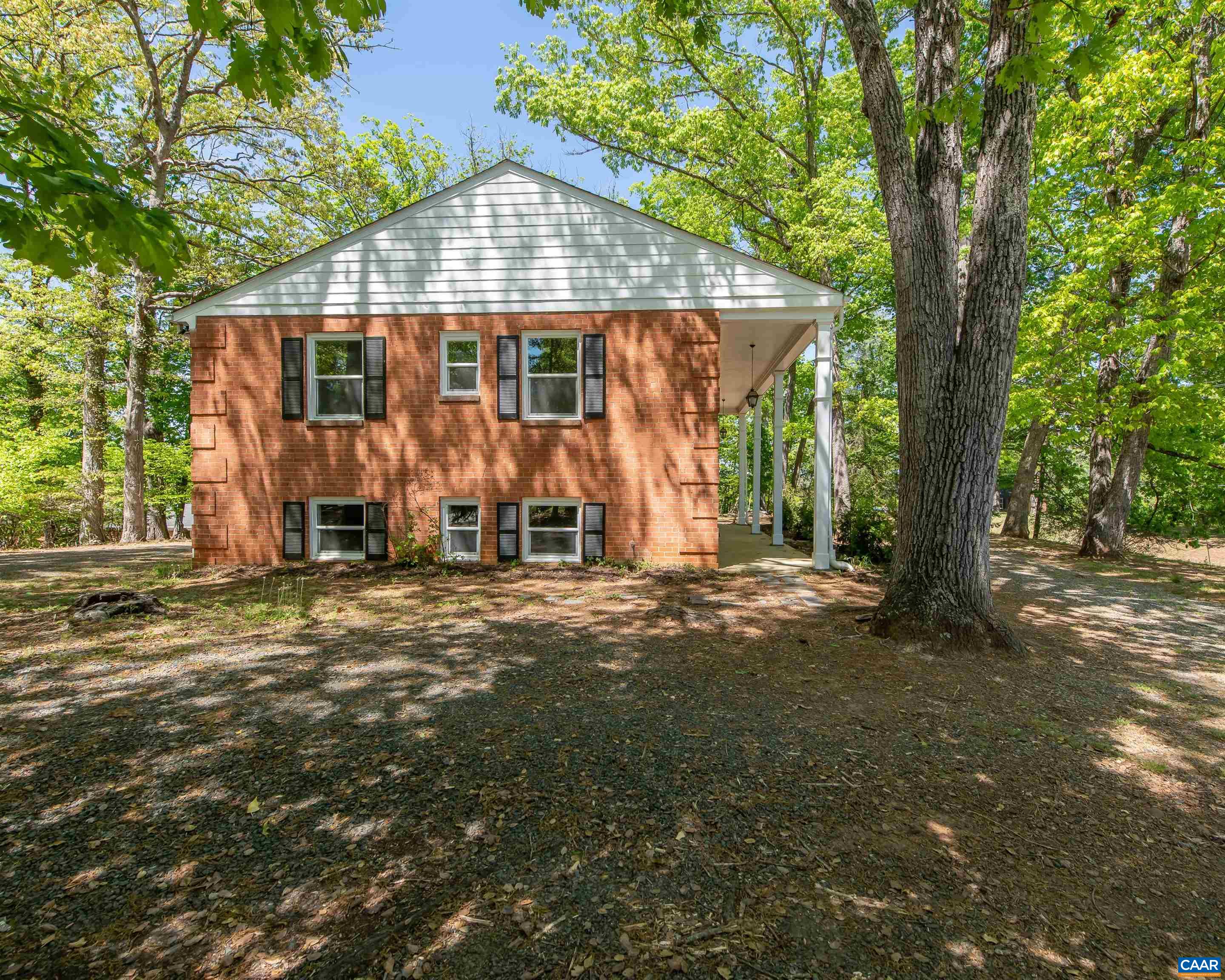 337 Carrsbrook Dr, Charlottesville, VA 22901 — photo 4