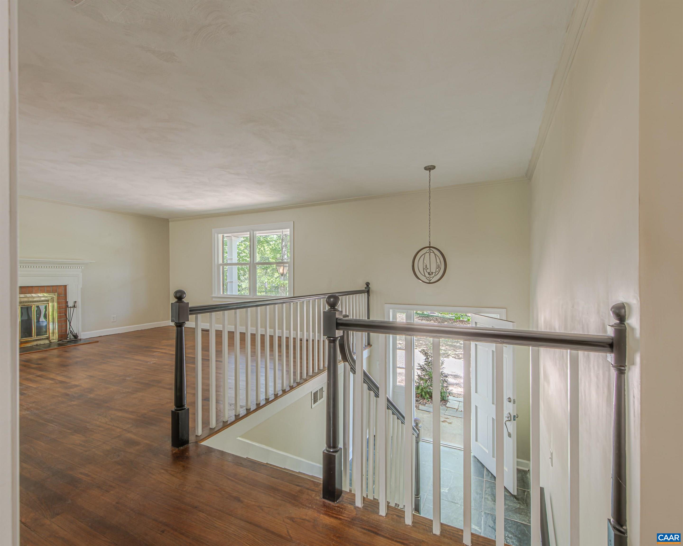 337 Carrsbrook Dr, Charlottesville, VA 22901 — photo 9