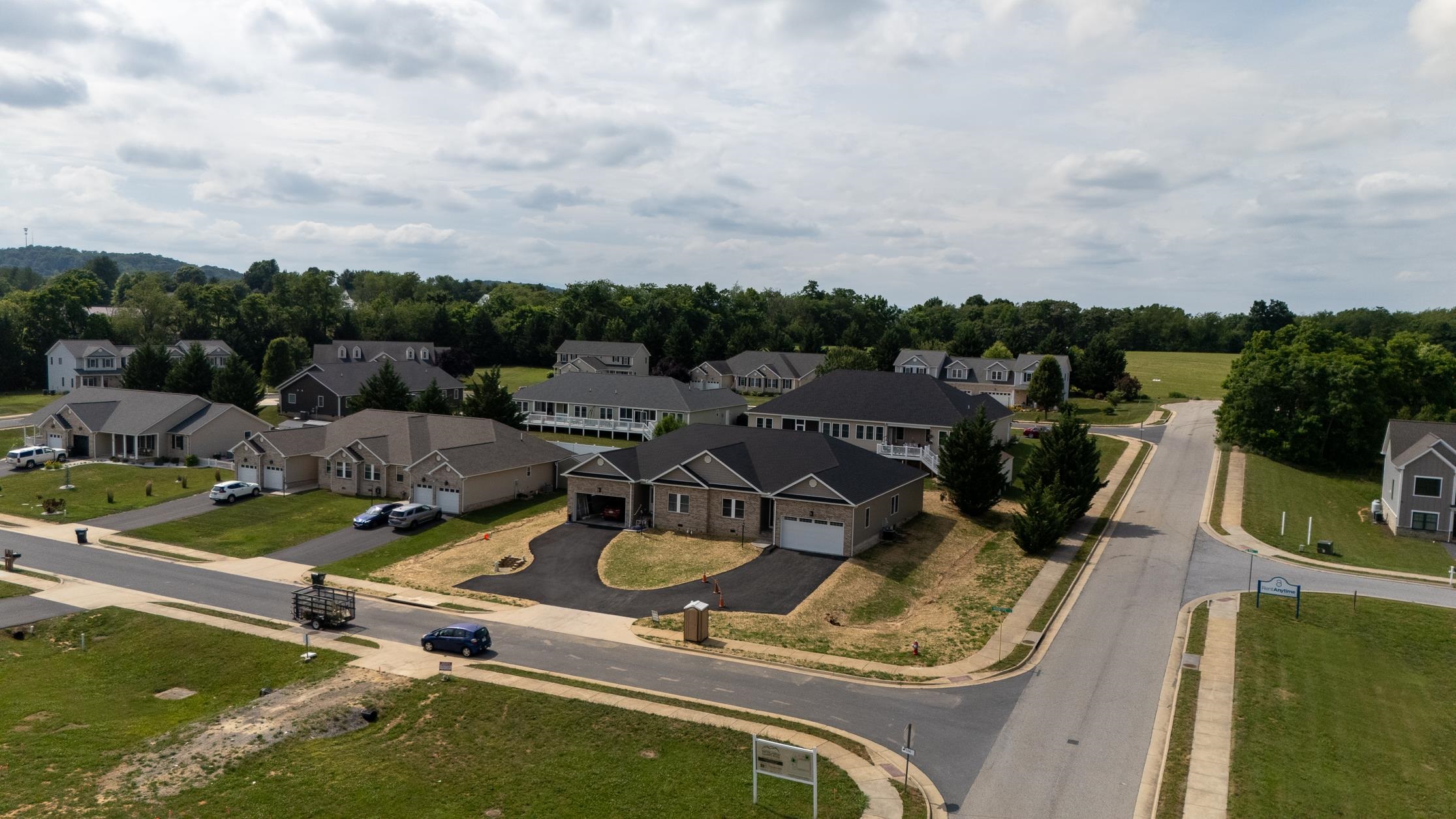 5 Meriwether Cir, Stuarts Draft, VA 24477