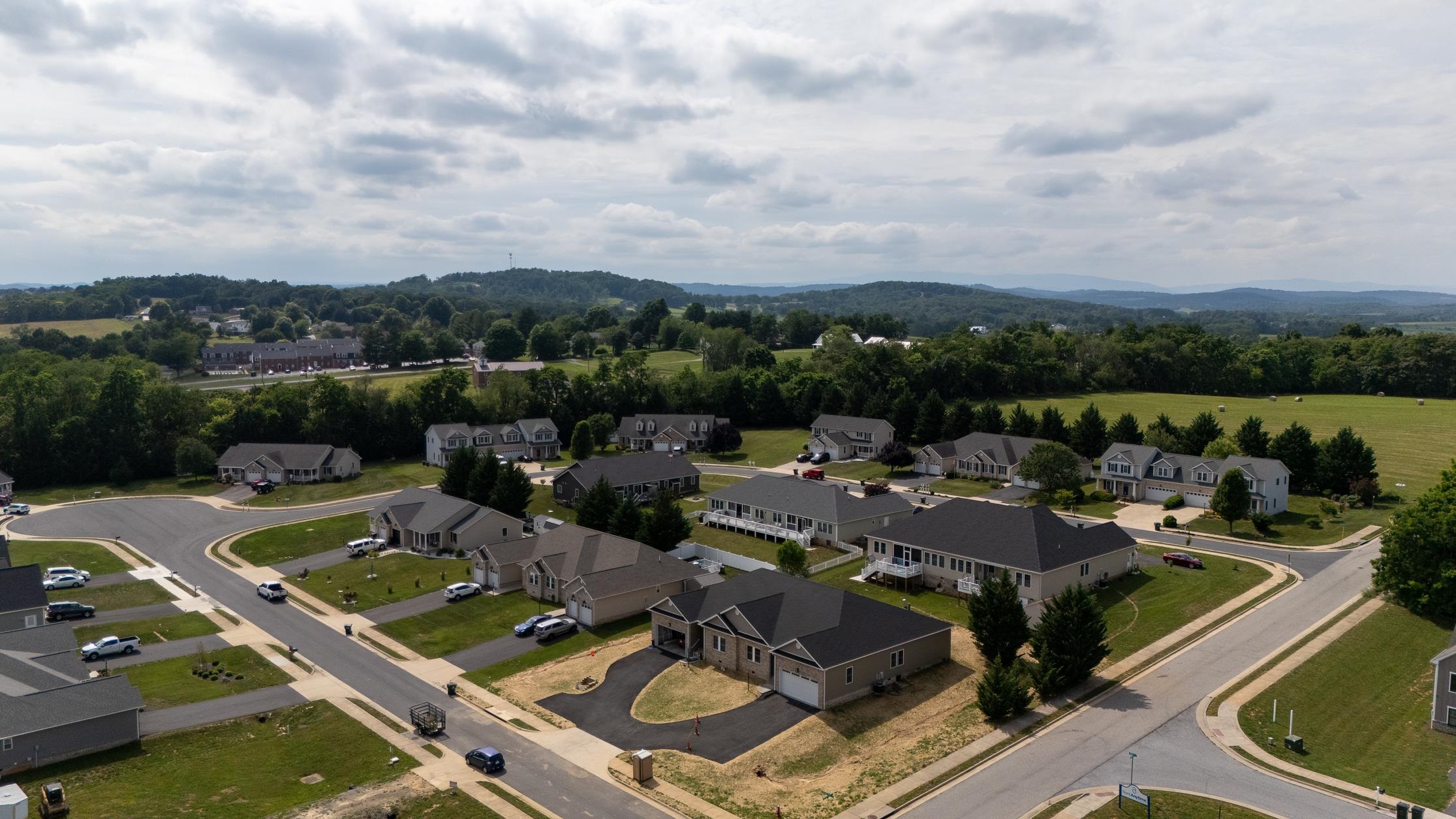 5 Meriwether Cir, Stuarts Draft, VA 24477 — photo 4