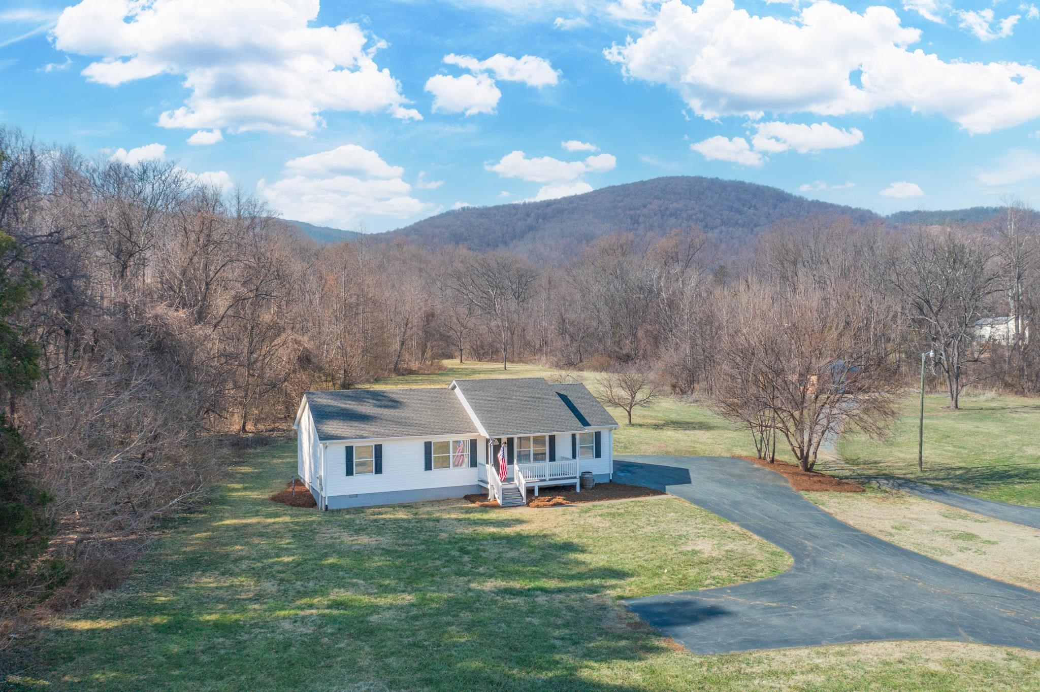 850 Greenwood Rd, Crozet, VA 22932 — photo 4