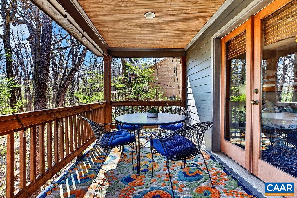952 Blue Ridge Dr, Wintergreen Resort, VA 22967 — photo 6