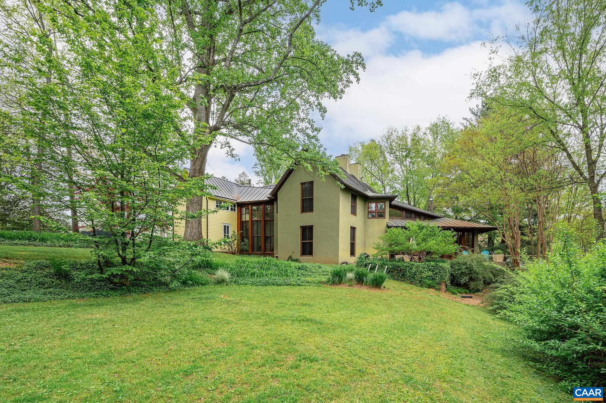 1112 Park St, Charlottesville, VA 22901