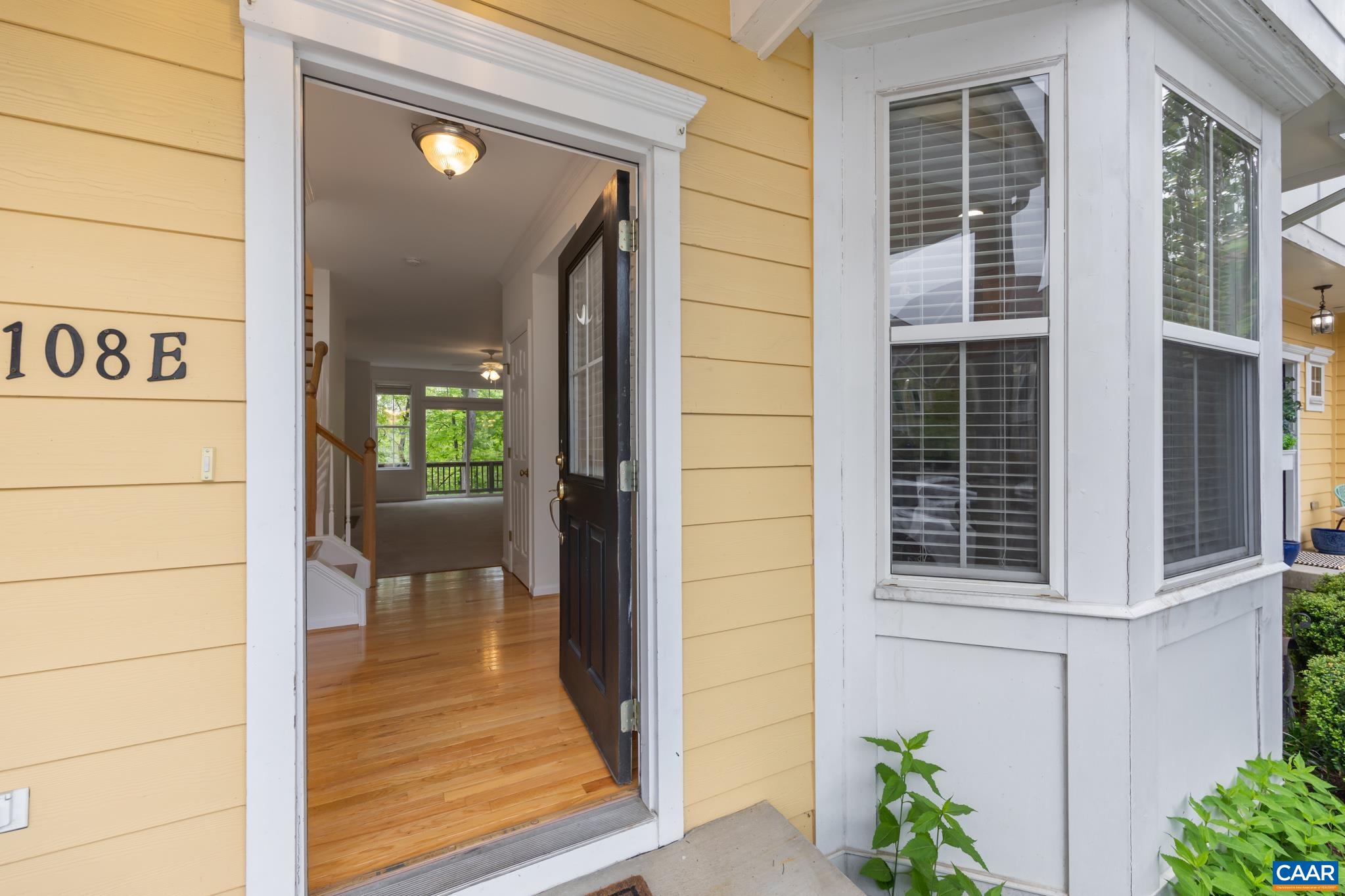 108 Melbourne Prk, Charlottesville, VA 22901 — photo 2