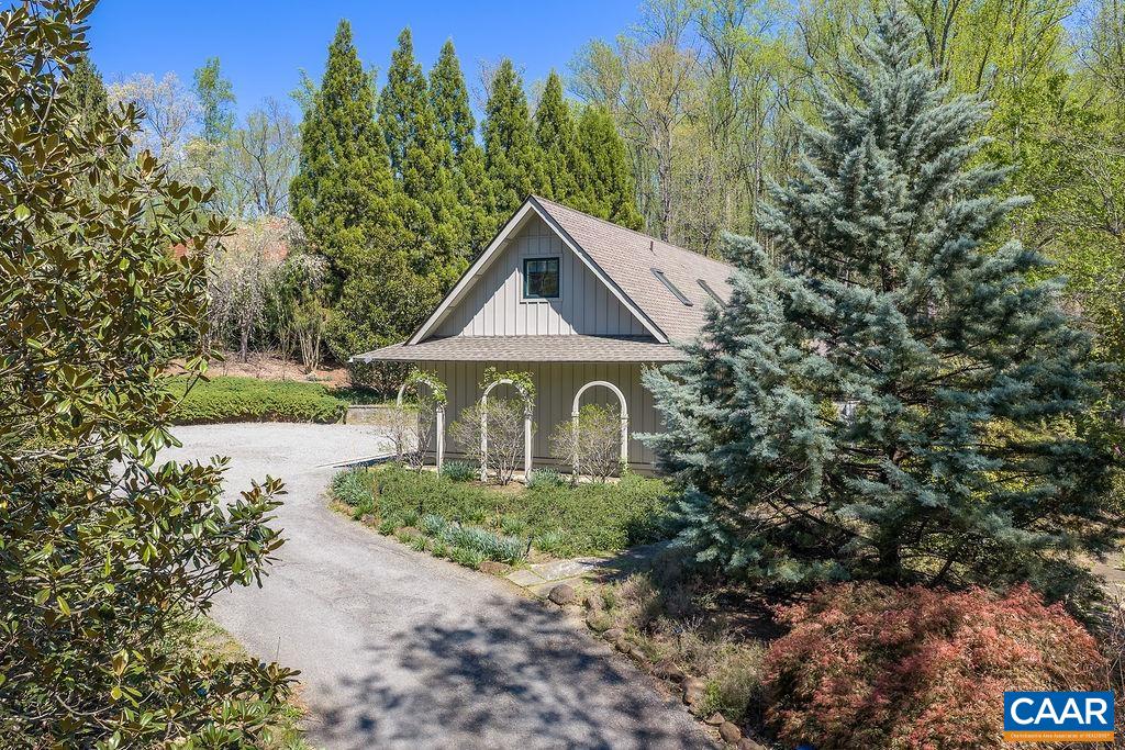 889 Old Garth Rd, Charlottesville, VA 22901 — photo 3