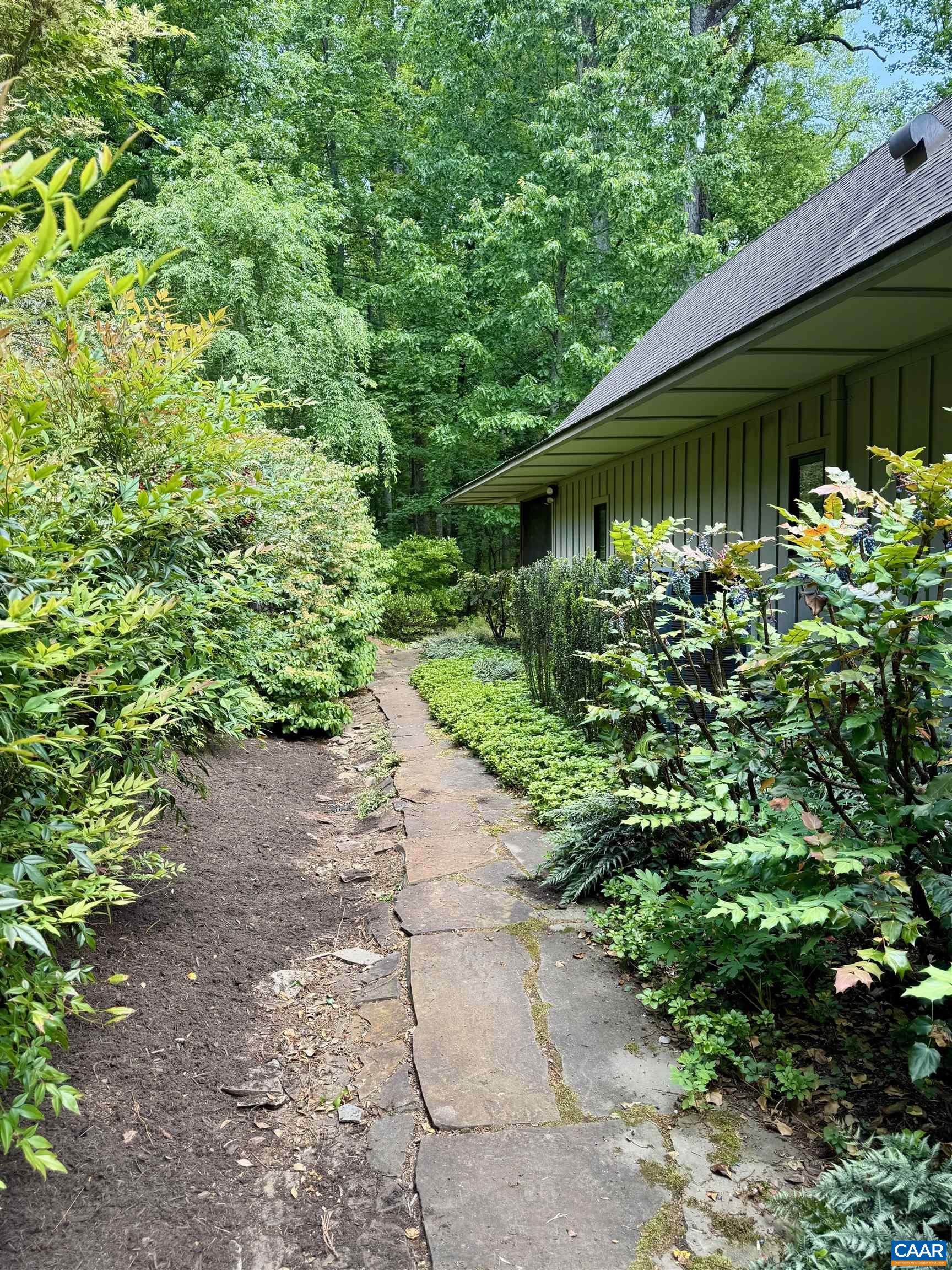 889 Old Garth Rd, Charlottesville, VA 22901 — photo 7