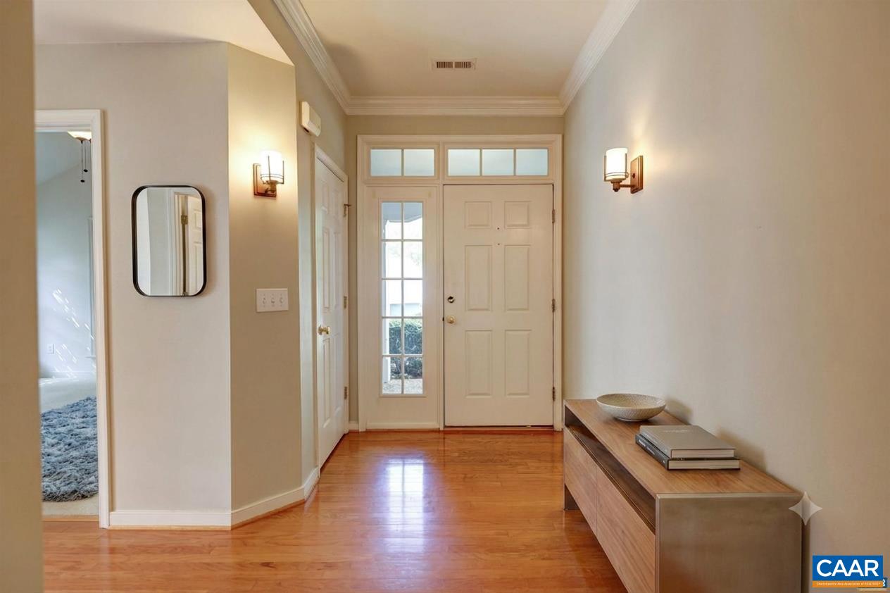 685 Courtyard Ct, Charlottesville, VA 22903 — photo 5