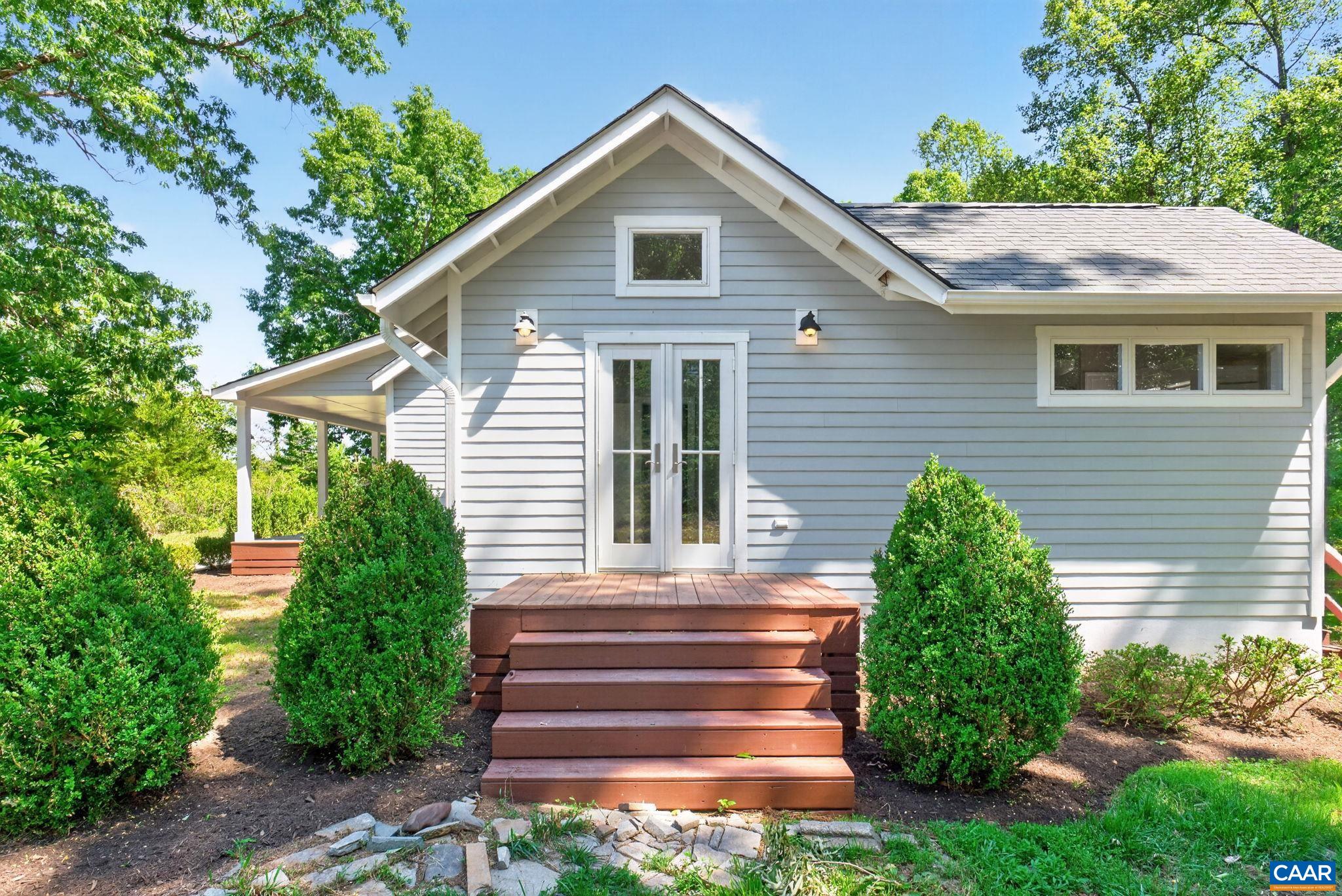 9702 Hatton Ferry Rd, Scottsville, VA 24590 — photo 4