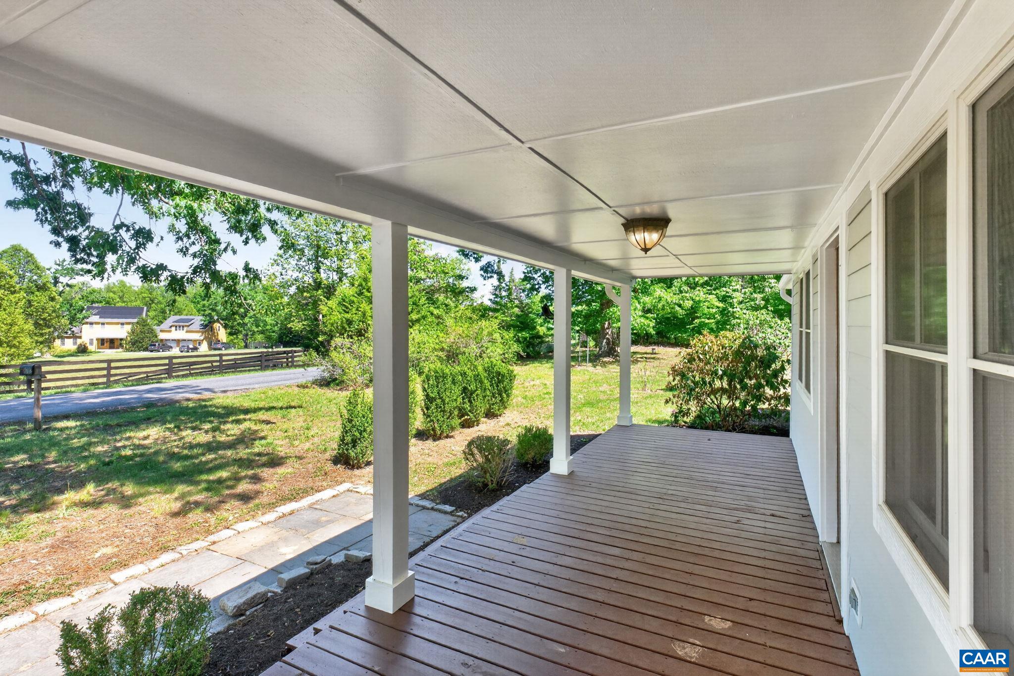 9702 Hatton Ferry Rd, Scottsville, VA 24590 — photo 6