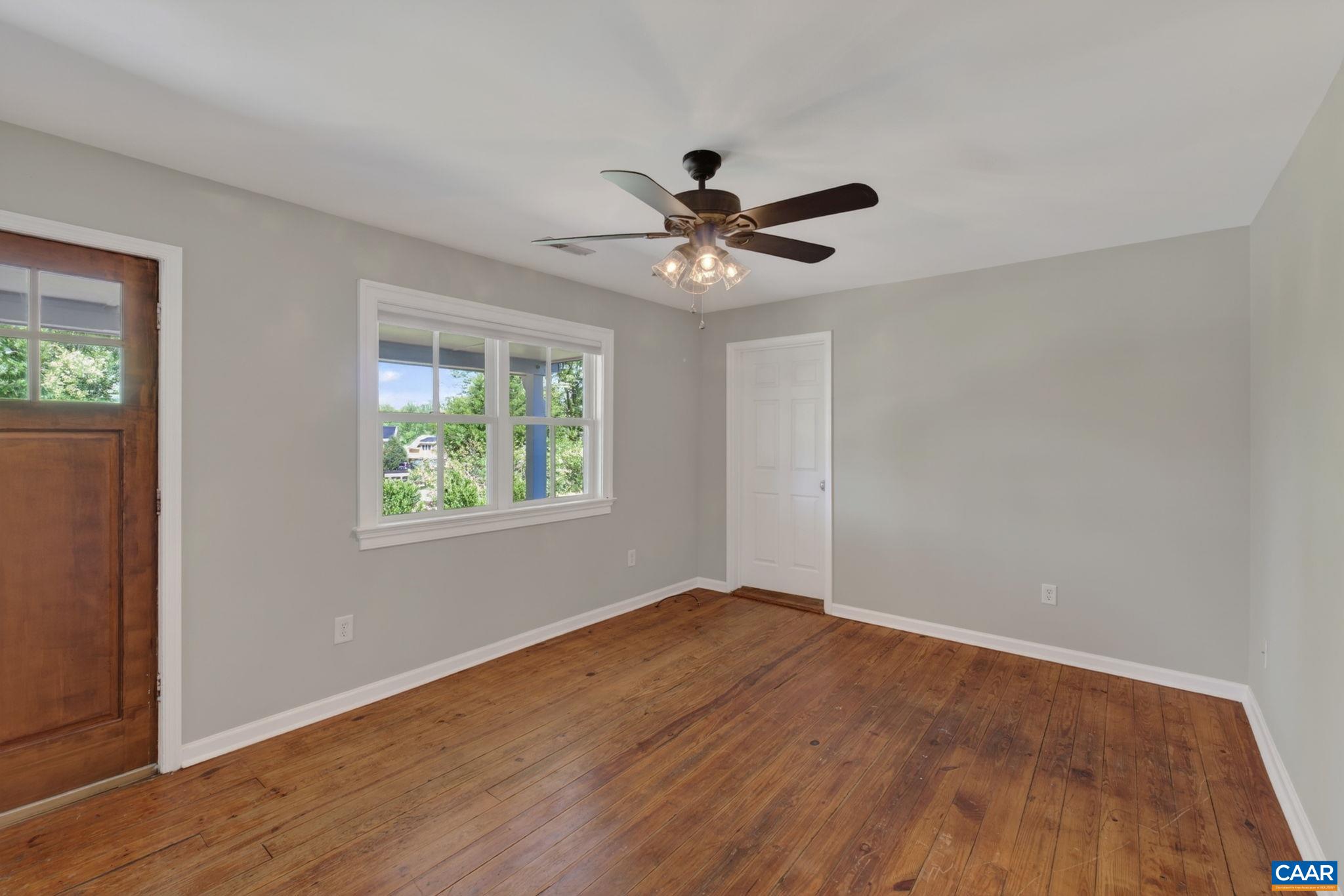 9702 Hatton Ferry Rd, Scottsville, VA 24590 — photo 9