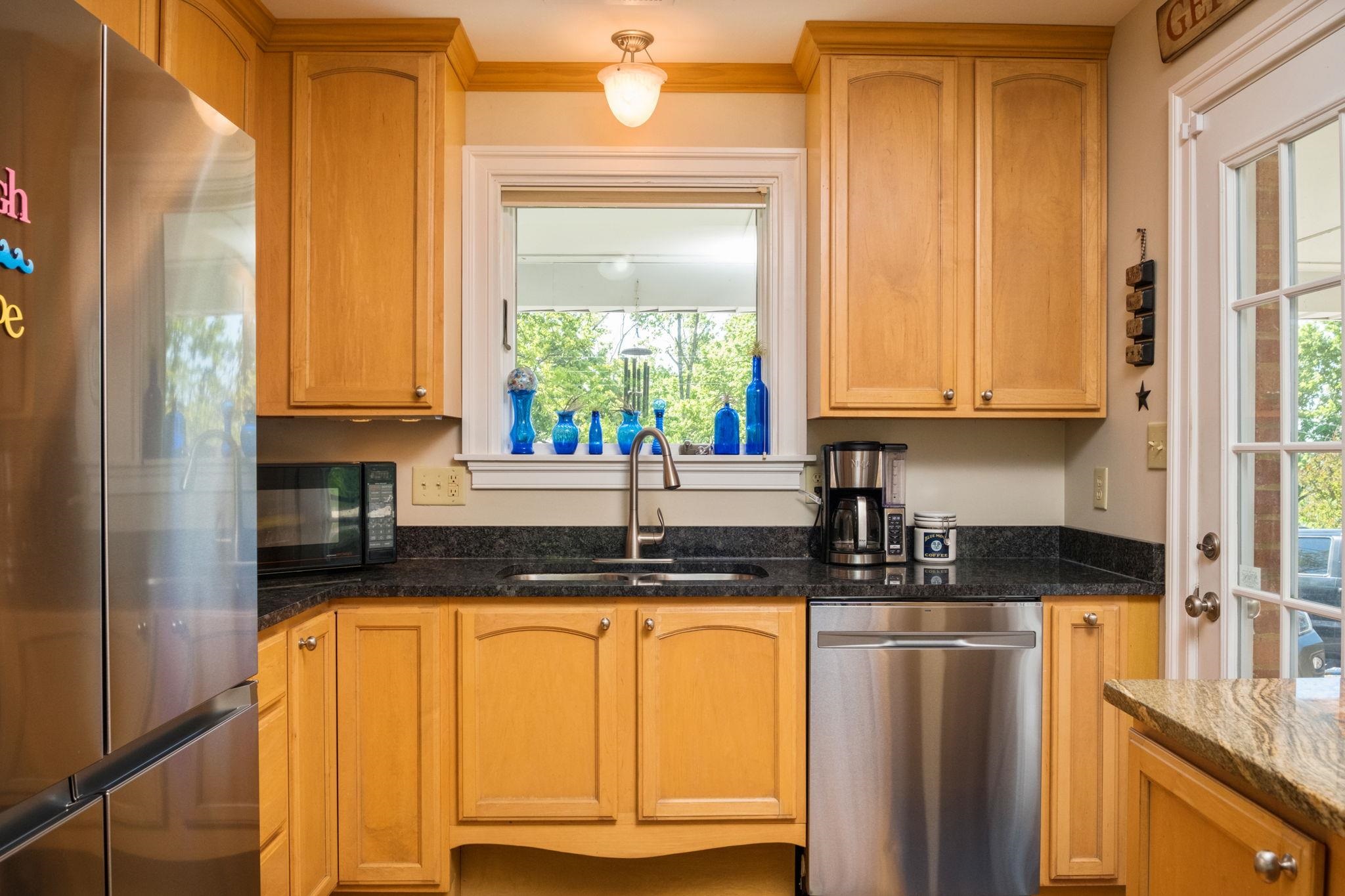 446 Mountain View Dr, Staunton, VA 24401 — photo 6