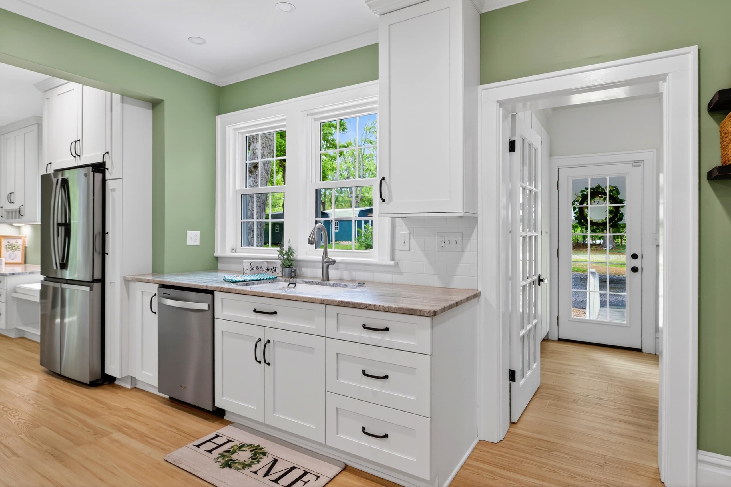 557 S Ellison Ln, Waynesboro, VA 22980 — photo 4