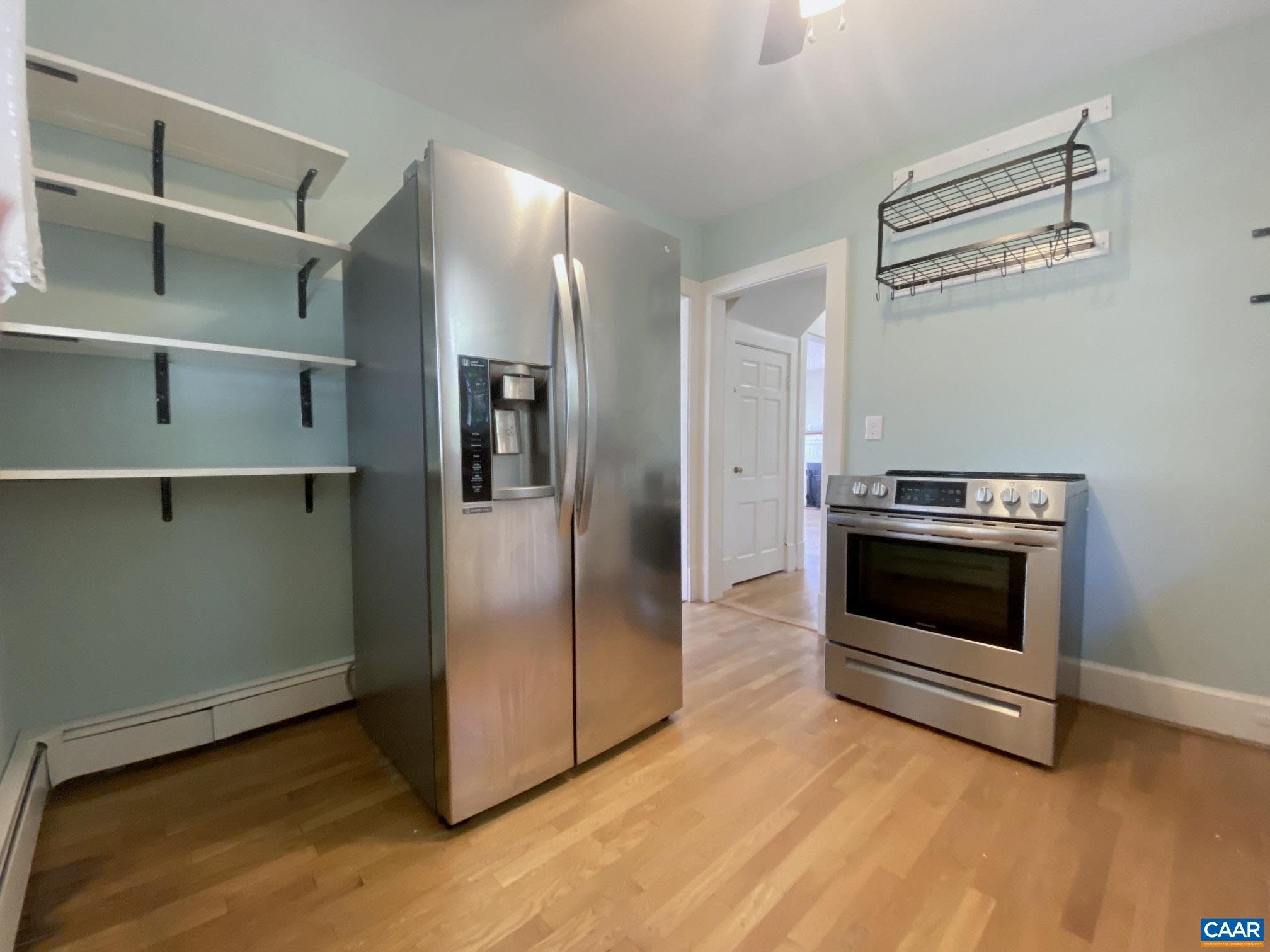 210 W Gordon Ave, Gordonsville, VA 22942 — photo 9