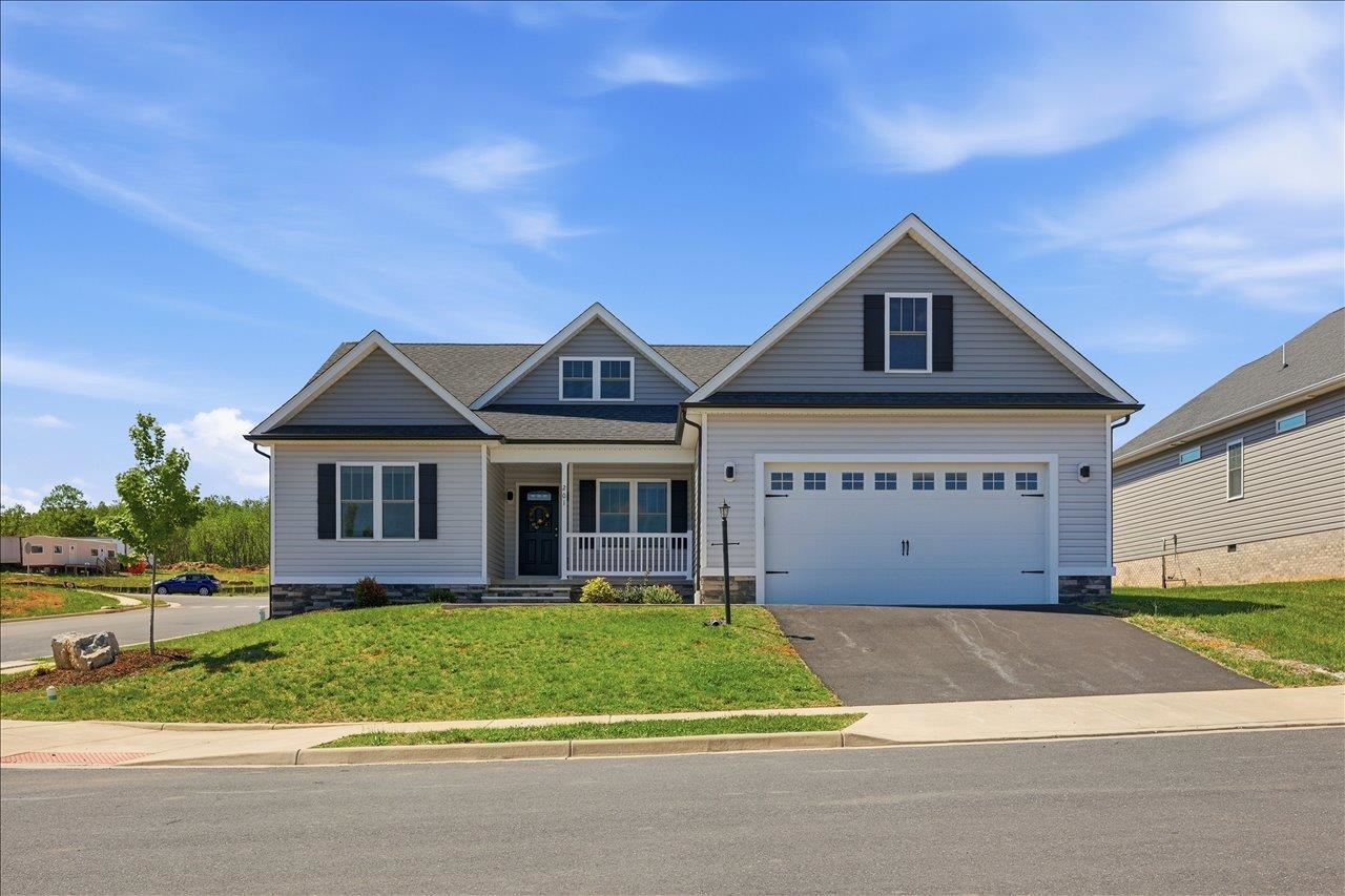 201 Spring Run Ln, Waynesboro, VA 22980 — photo 2