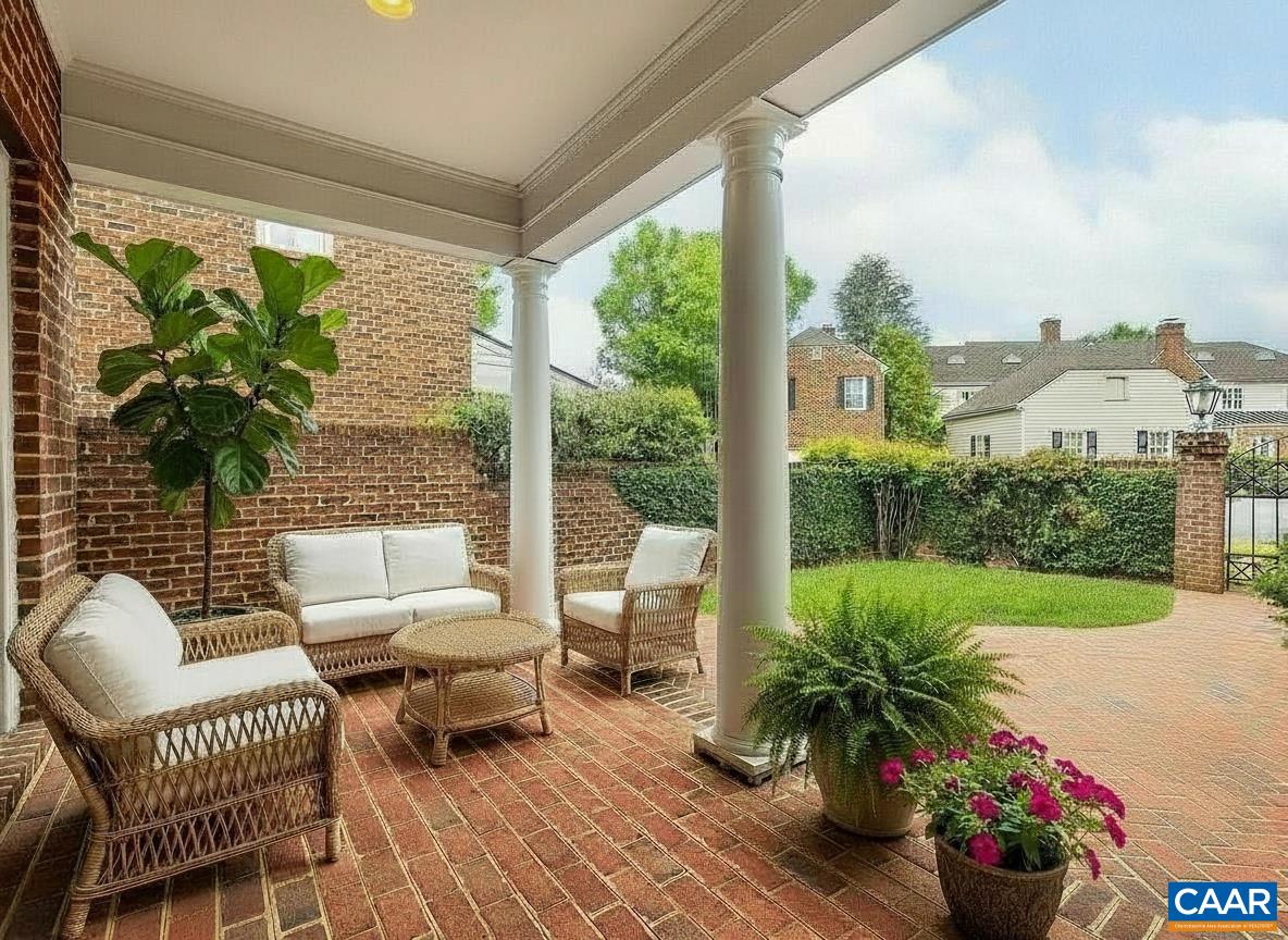 555 Dryden Pl, Charlottesville, VA 22903 — photo 6