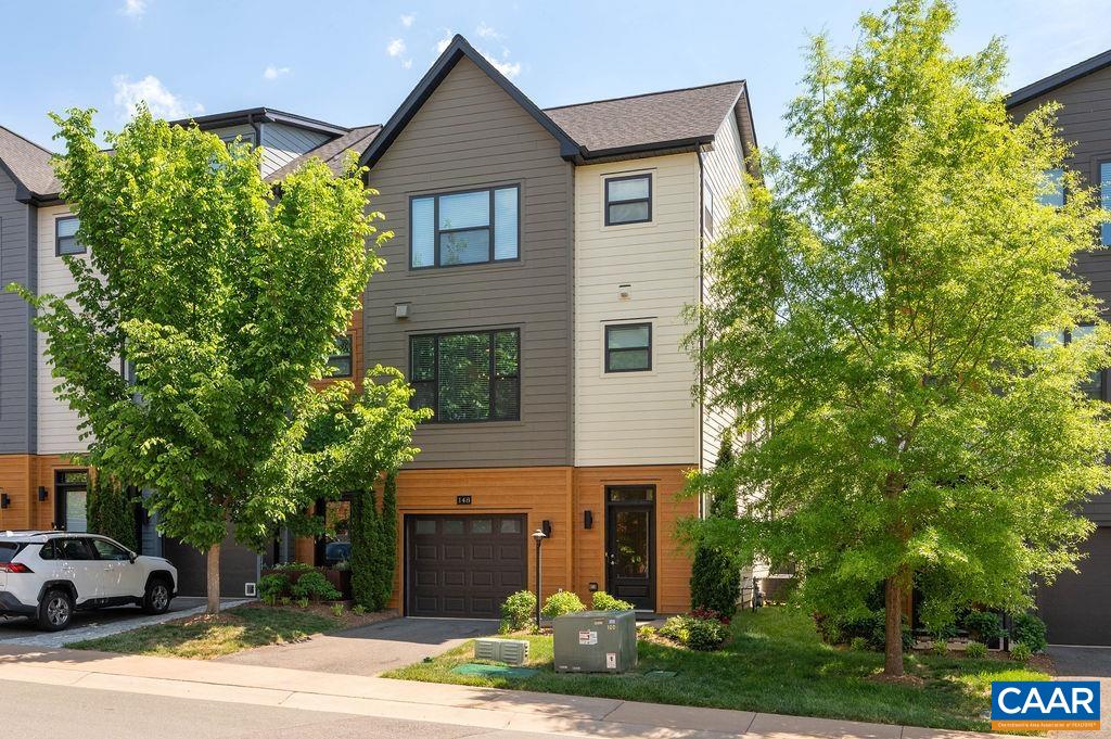 148 Junction Ln, Charlottesville, VA 22902