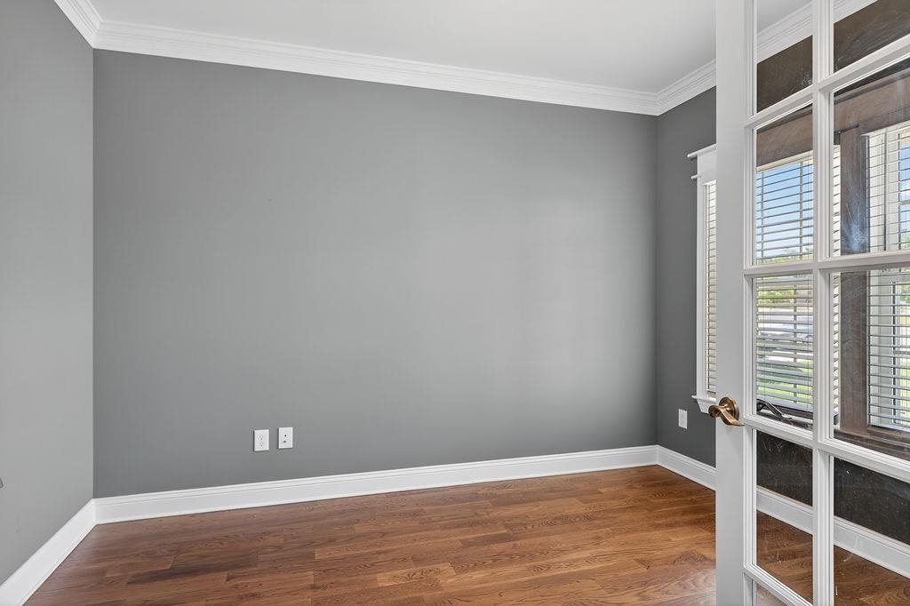 145 Paige St, Waynesboro, VA 22980 — photo 5