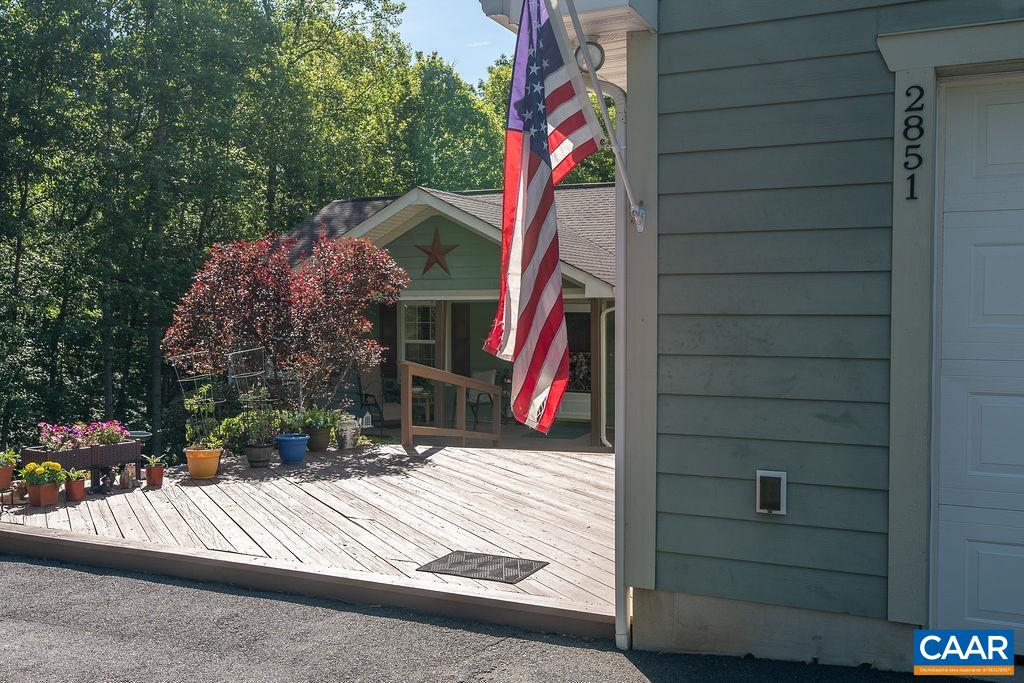 2851 Martin Kings Rd, Scottsville, VA 24590 — photo 5
