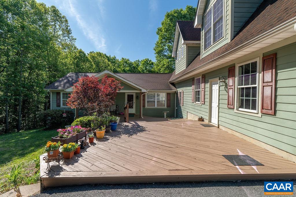2851 Martin Kings Rd, Scottsville, VA 24590 — photo 6