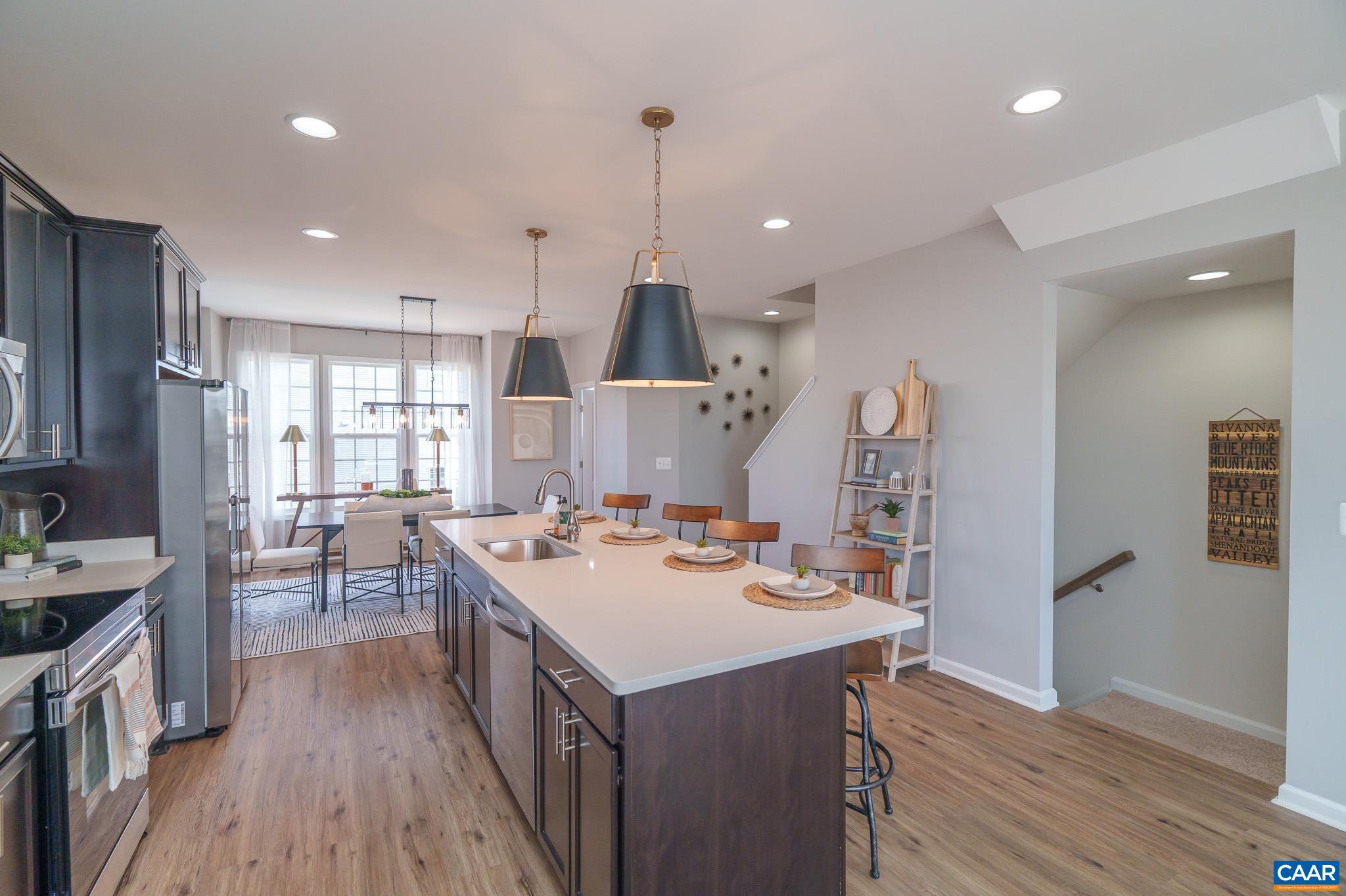 237 Cheshire Ln, Waynesboro, VA 22980 — photo 2