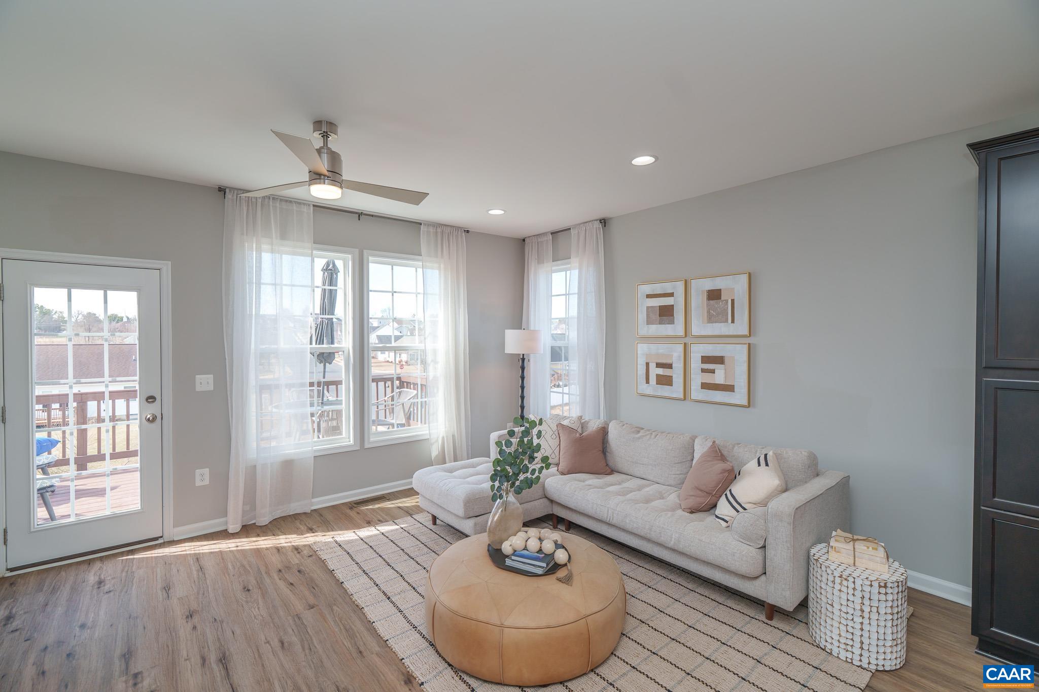237 Cheshire Ln, Waynesboro, VA 22980 — photo 8