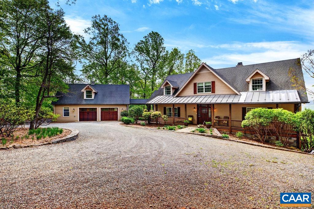 1059 Bryant Mountain Rd, Roseland, VA 22967