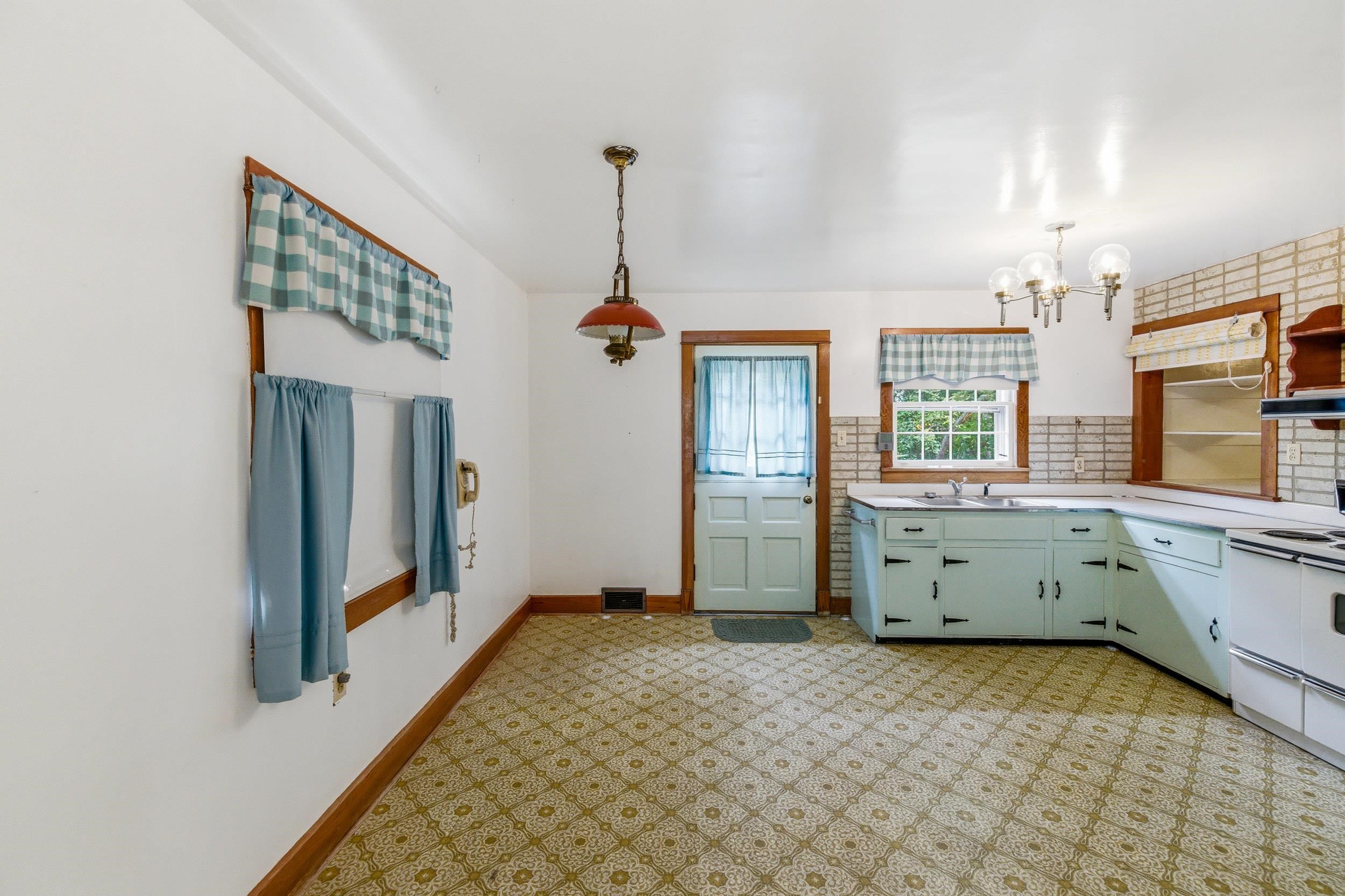 117 Grove Ave, Edinburg, VA 22824 — photo 10