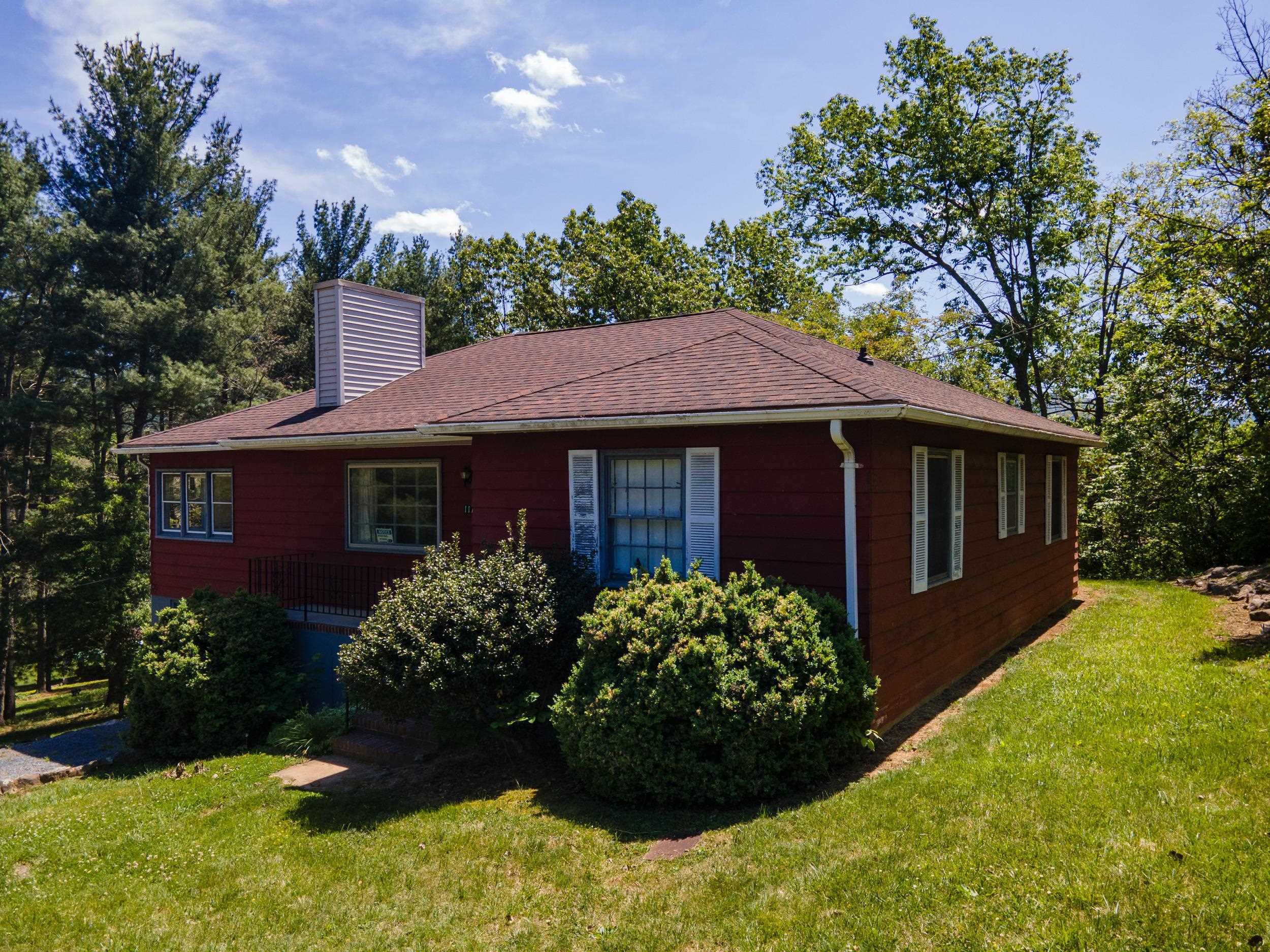 117 Grove Ave, Edinburg, VA 22824 — photo 2