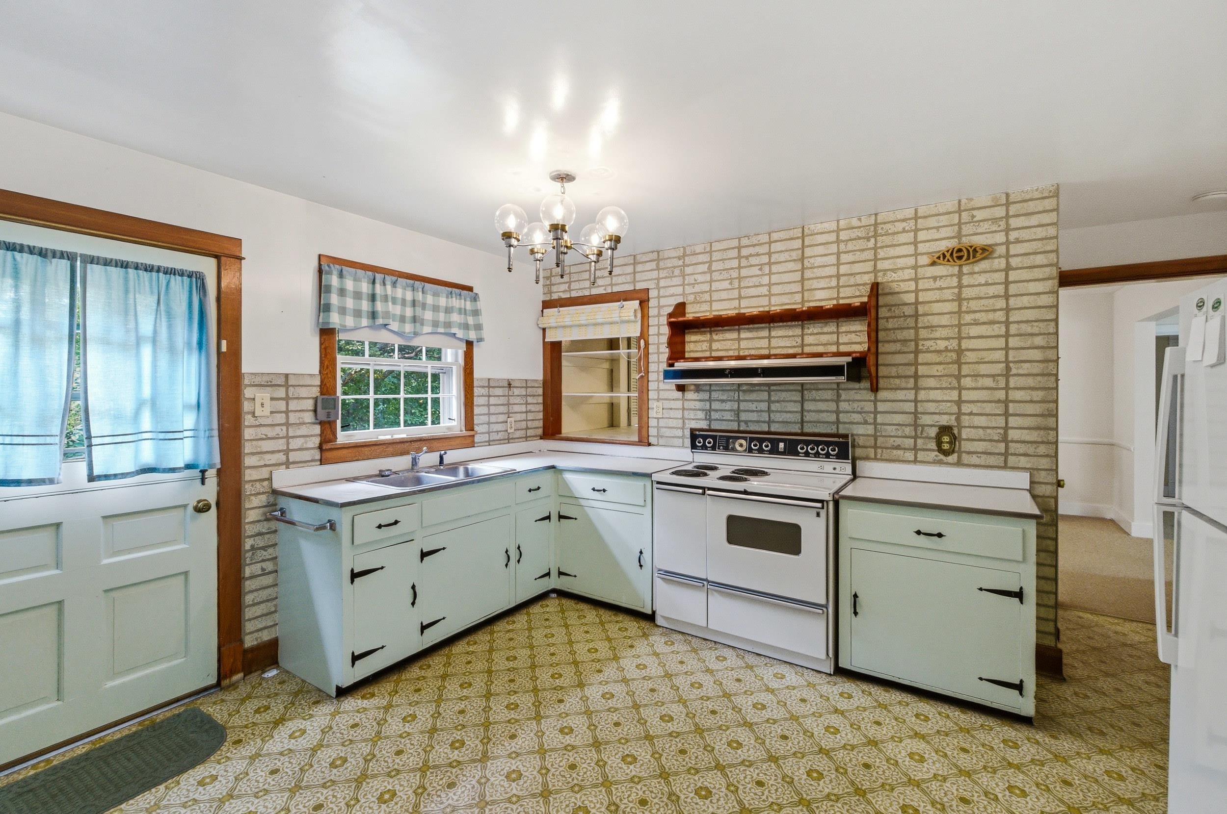117 Grove Ave, Edinburg, VA 22824 — photo 4