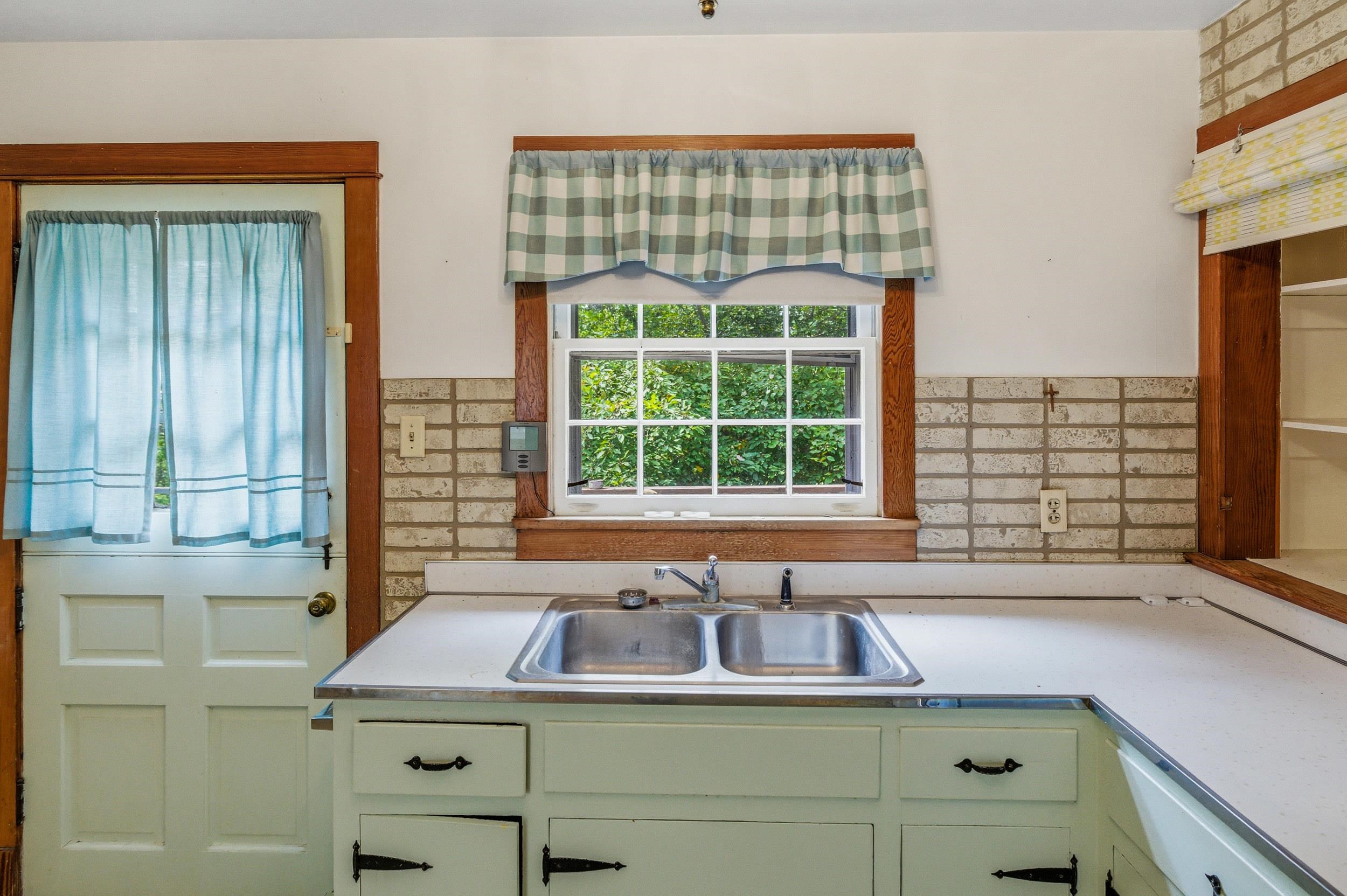 117 Grove Ave, Edinburg, VA 22824 — photo 8