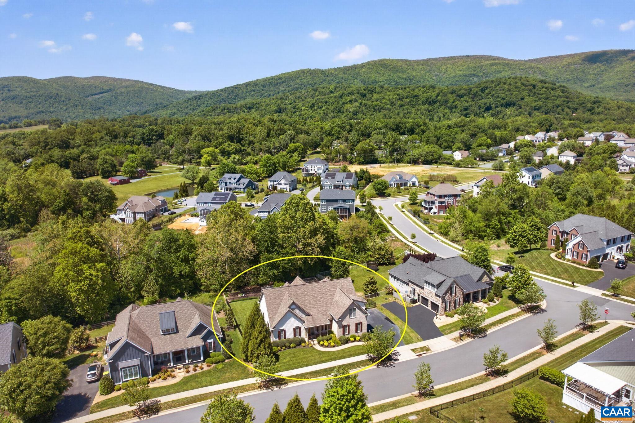 6586 Welbourne Ln, Crozet, VA 22932 — photo 9