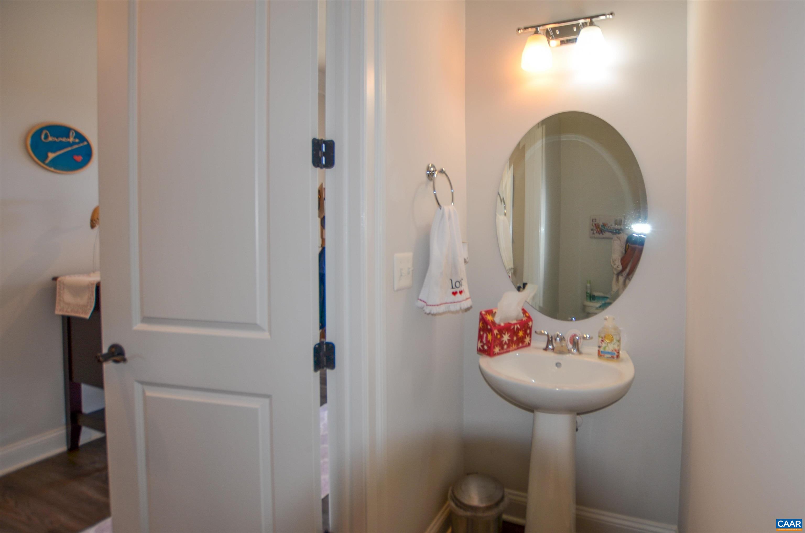 327 Claibourne Rd, Crozet, VA 22932 — photo 8